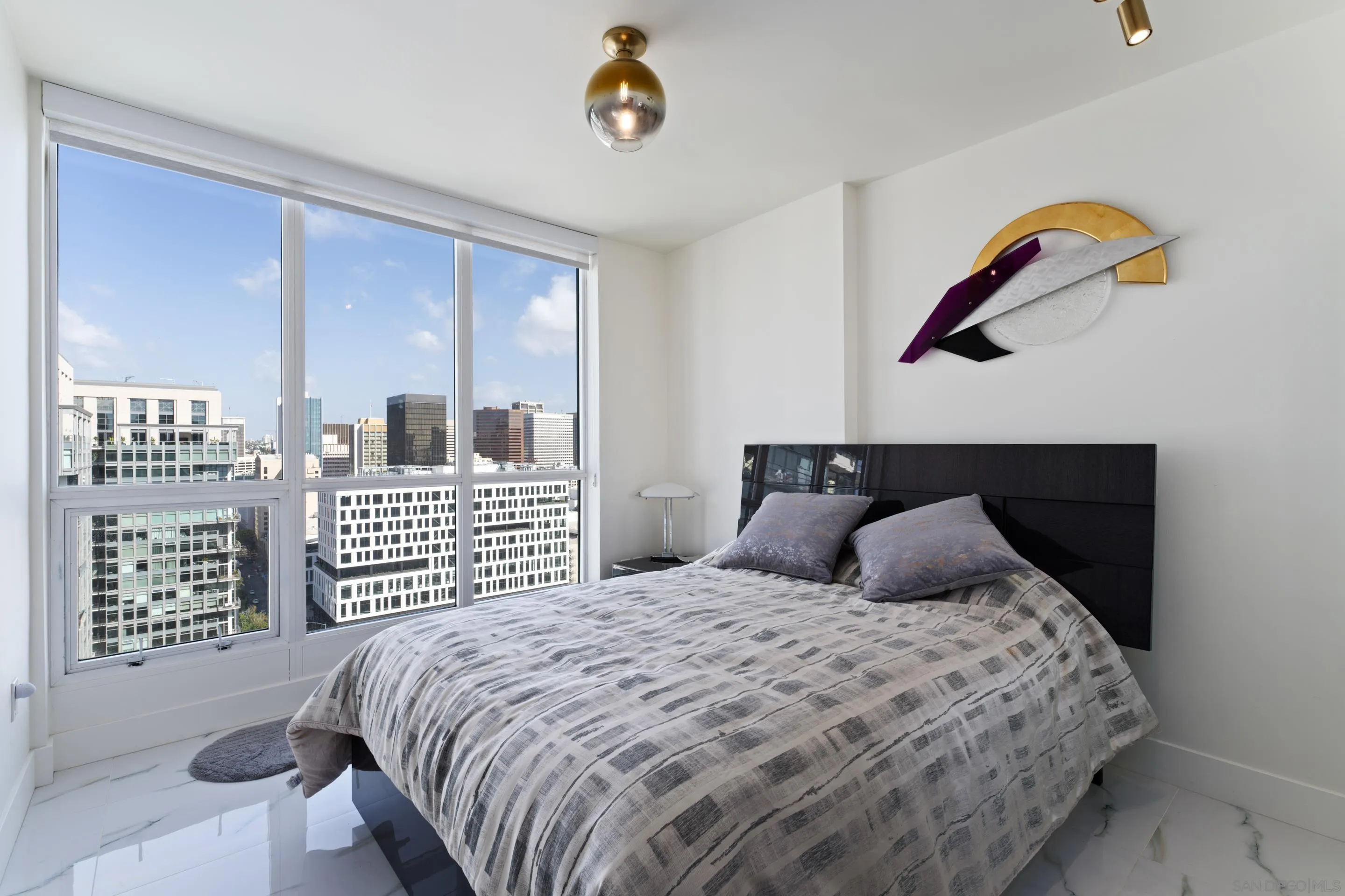 510 1st Ave Unit 2204