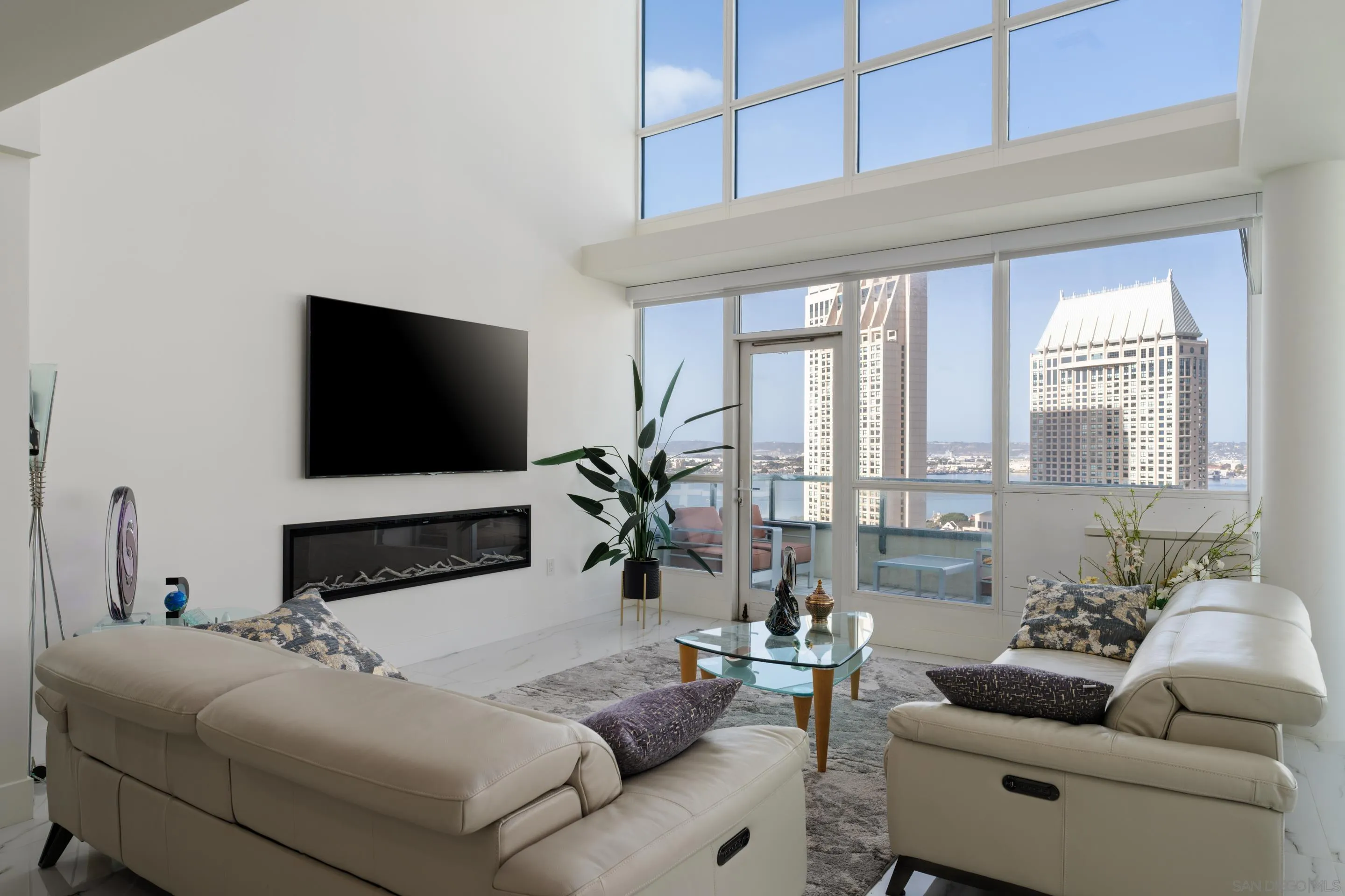 510 1st Ave Unit 2204