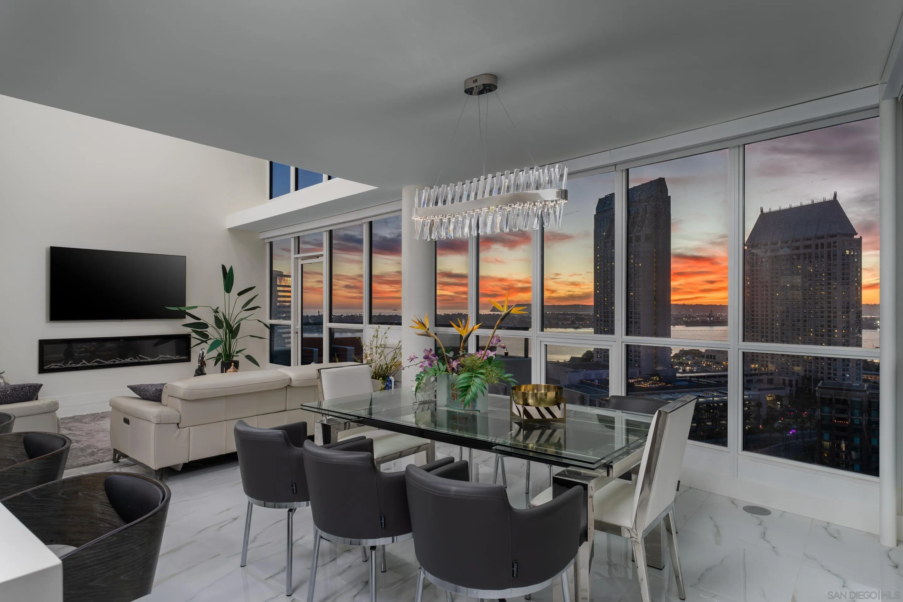 510 1st Ave Unit 2204