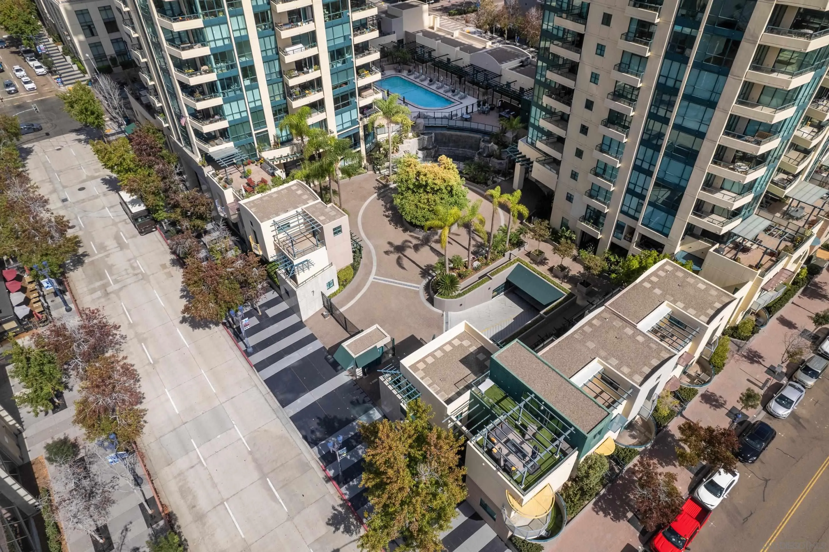 510 1st Ave Unit 2204
