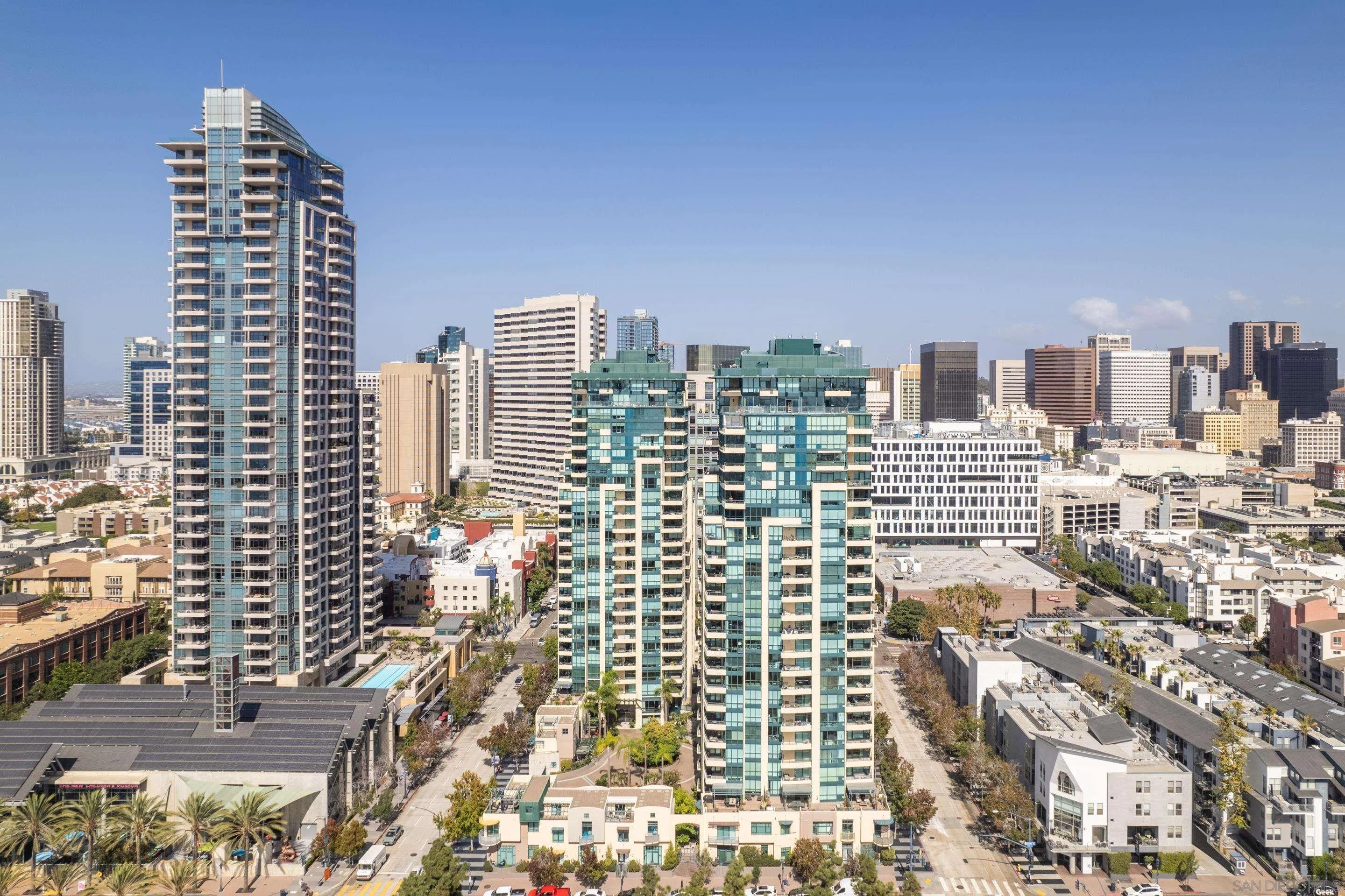 510 1st Ave Unit 2204