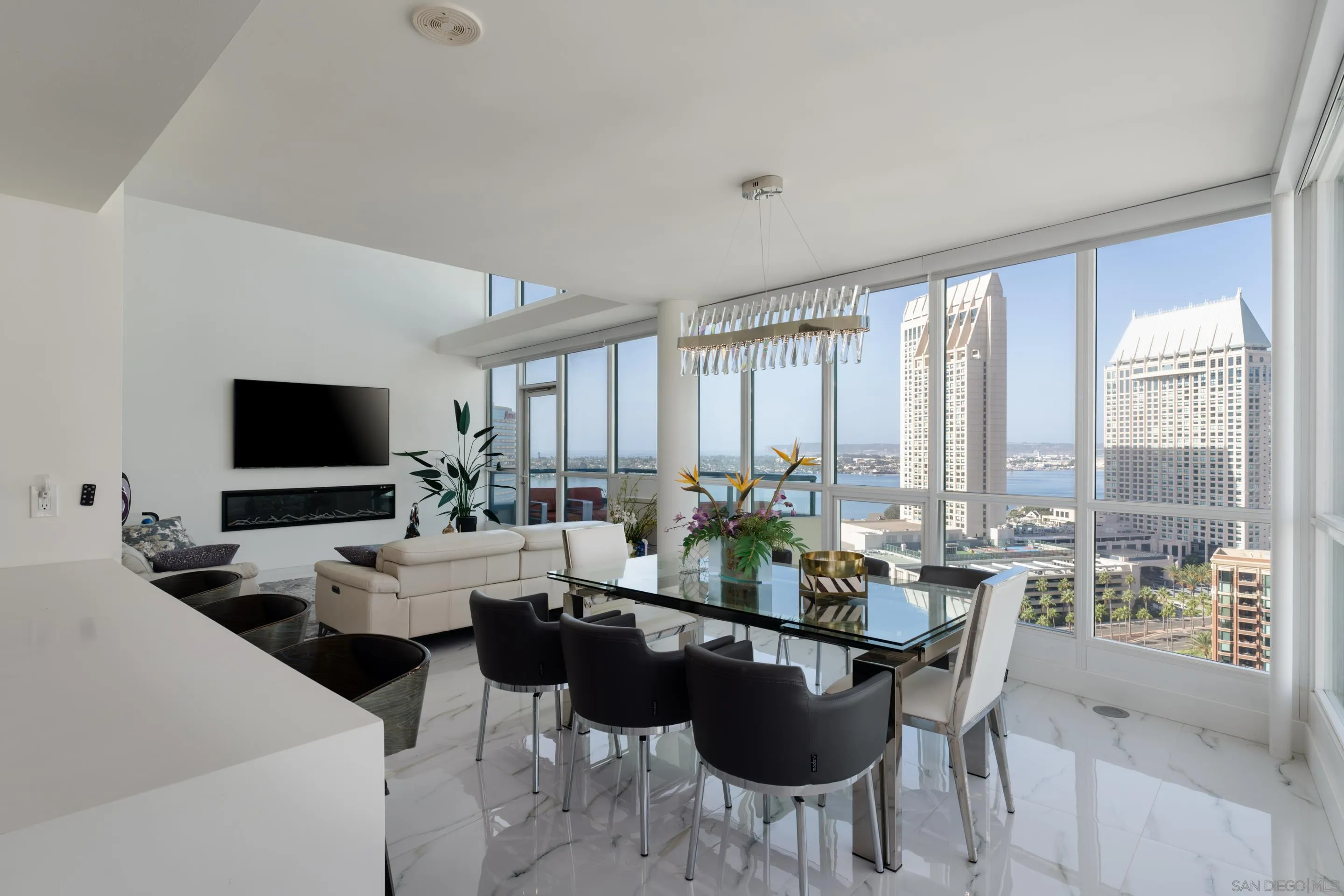 510 1st Ave Unit 2204