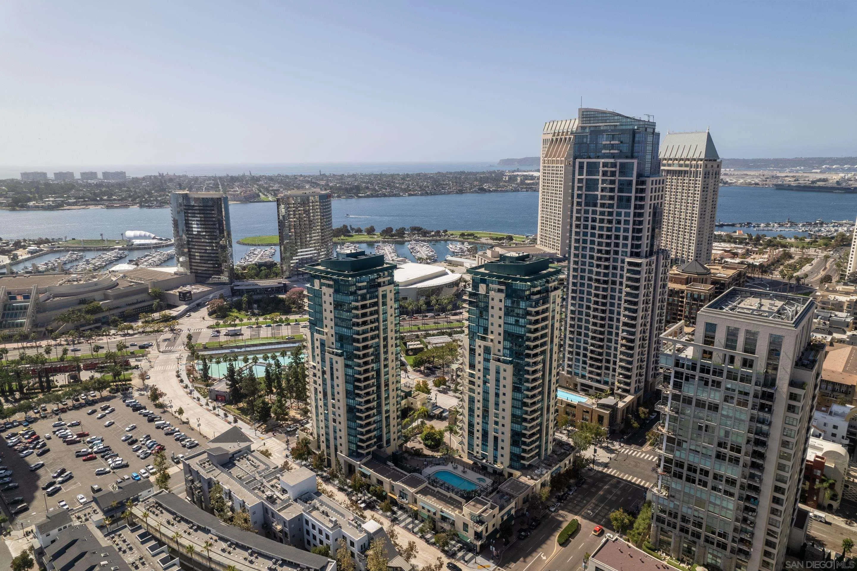 510 1st Ave Unit 2204