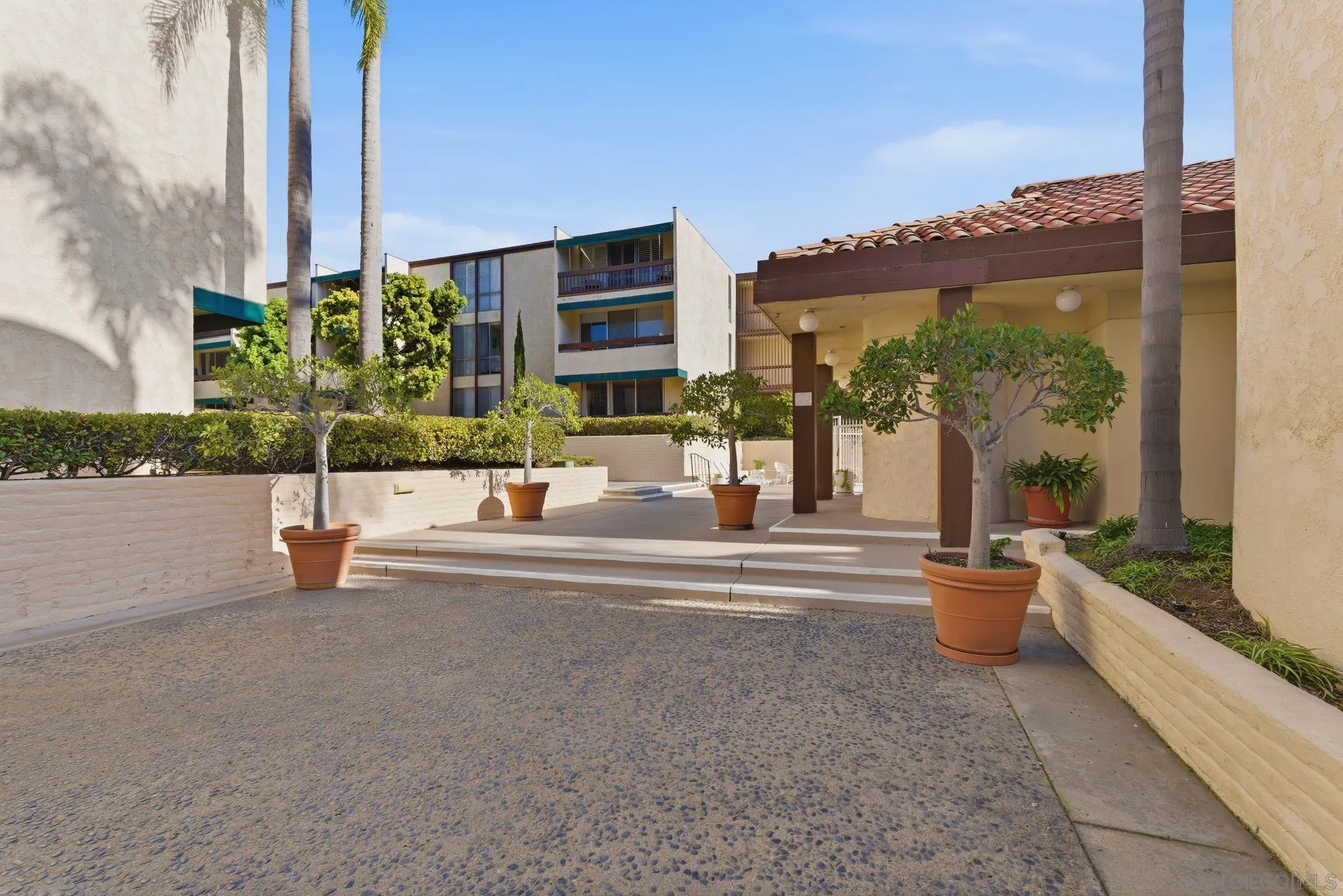 6455 La Jolla Blvd Unit: 206