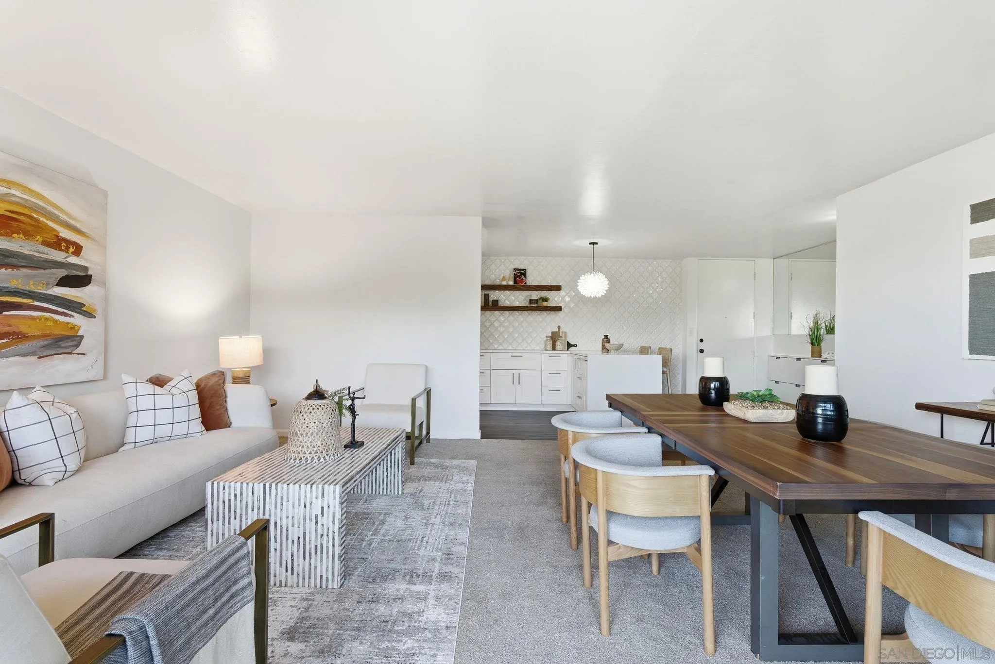 6455 La Jolla Blvd Unit: 206