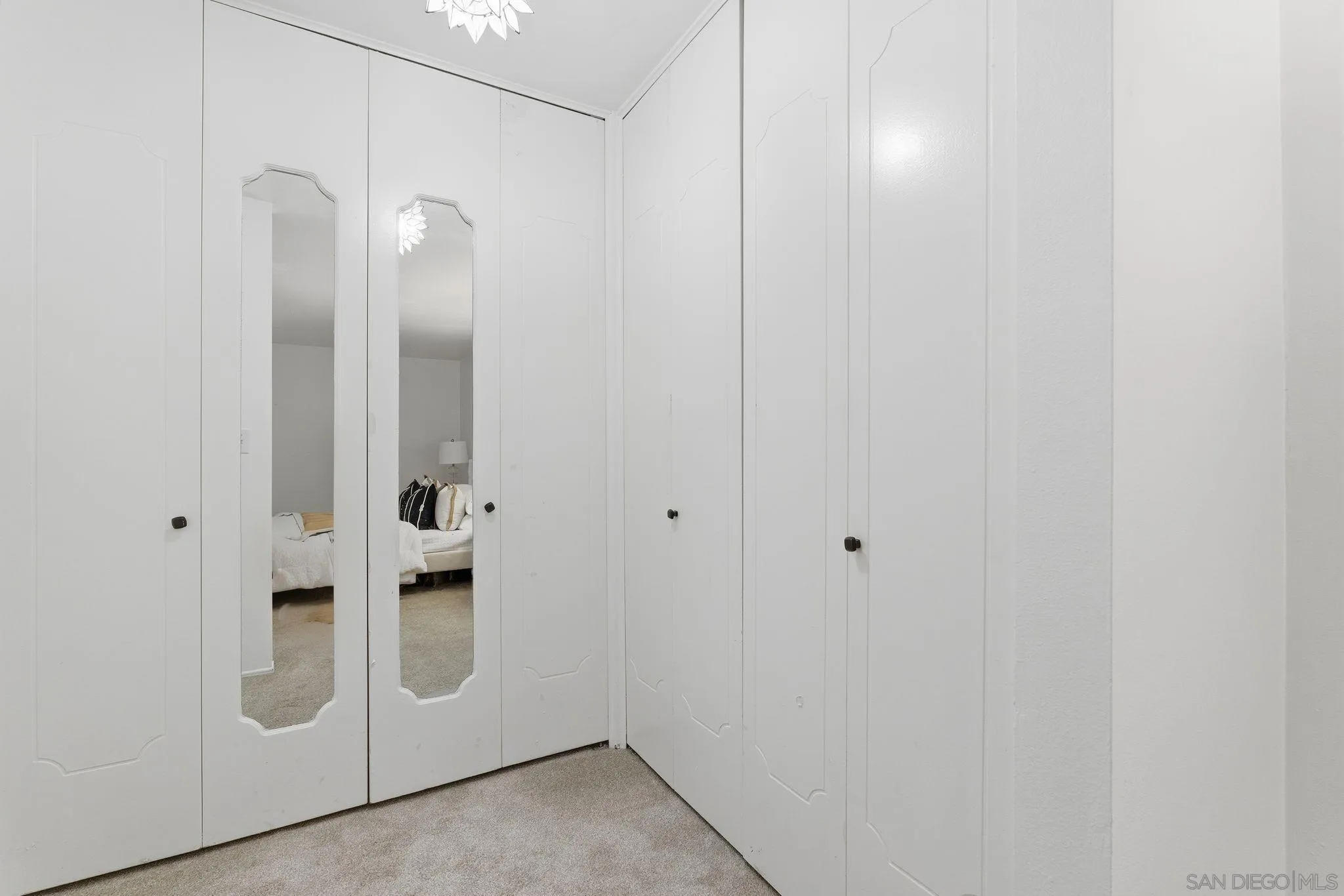 6455 La Jolla Blvd Unit: 206