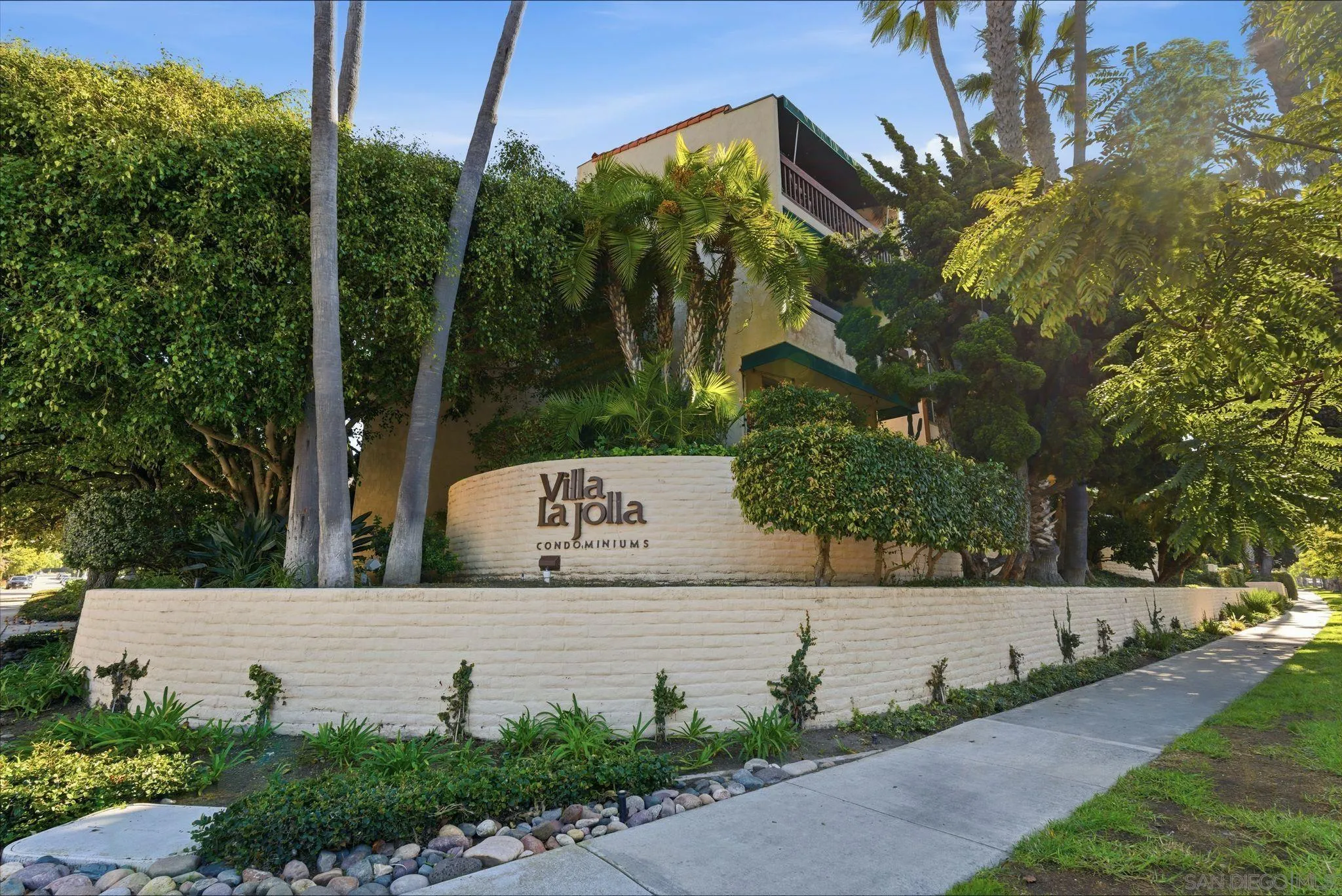 6455 La Jolla Blvd Unit: 206