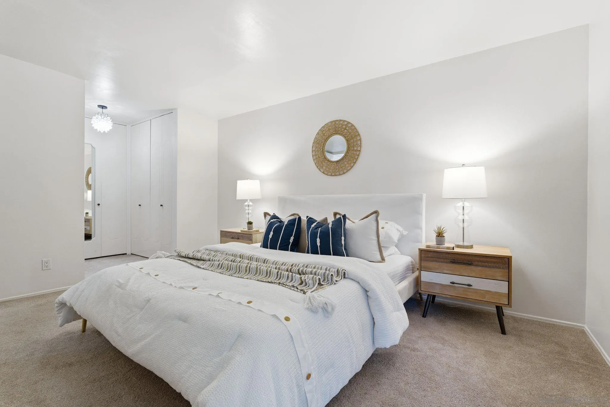 6455 La Jolla Blvd Unit: 206