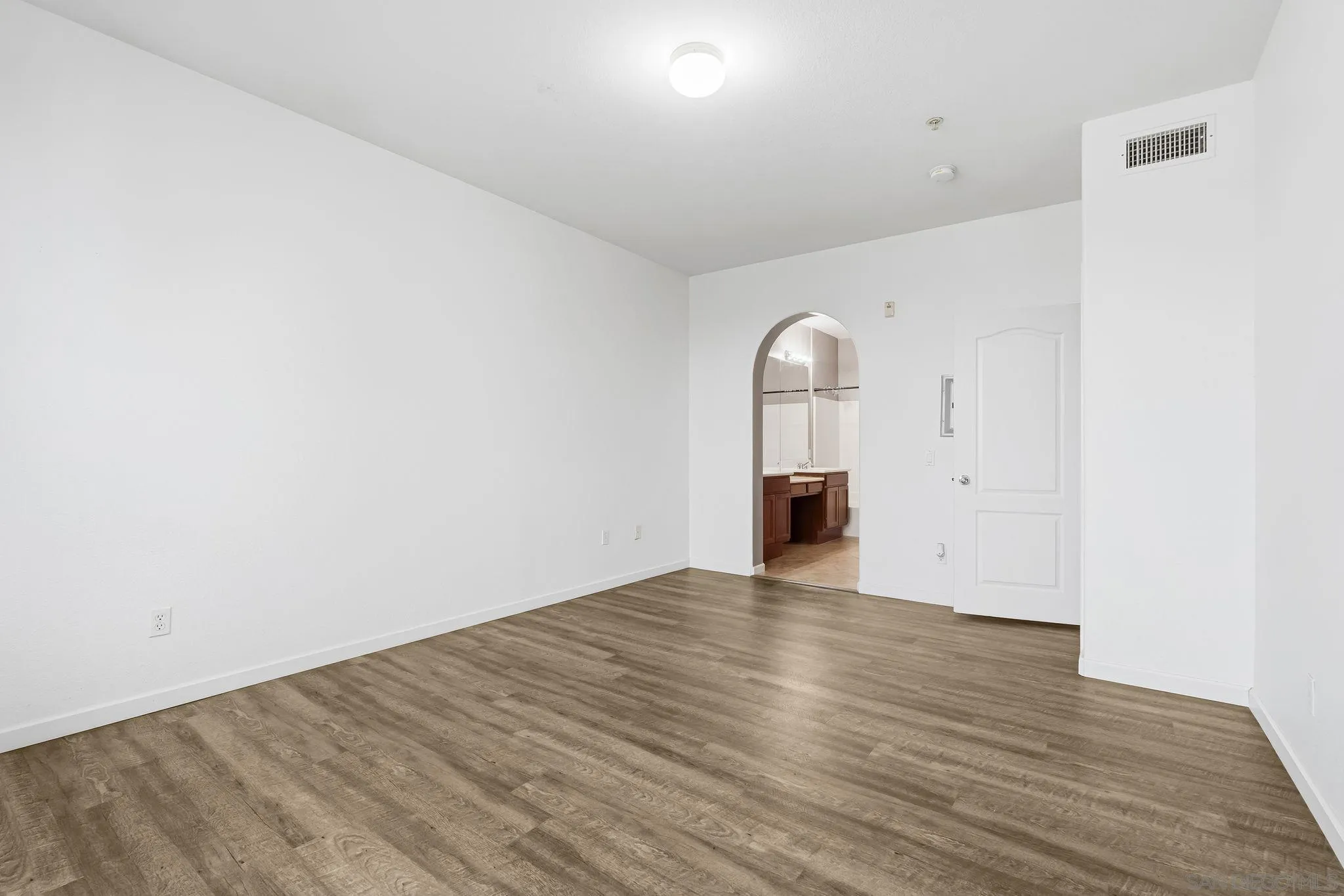 1760 E E Palomar St Unit 313