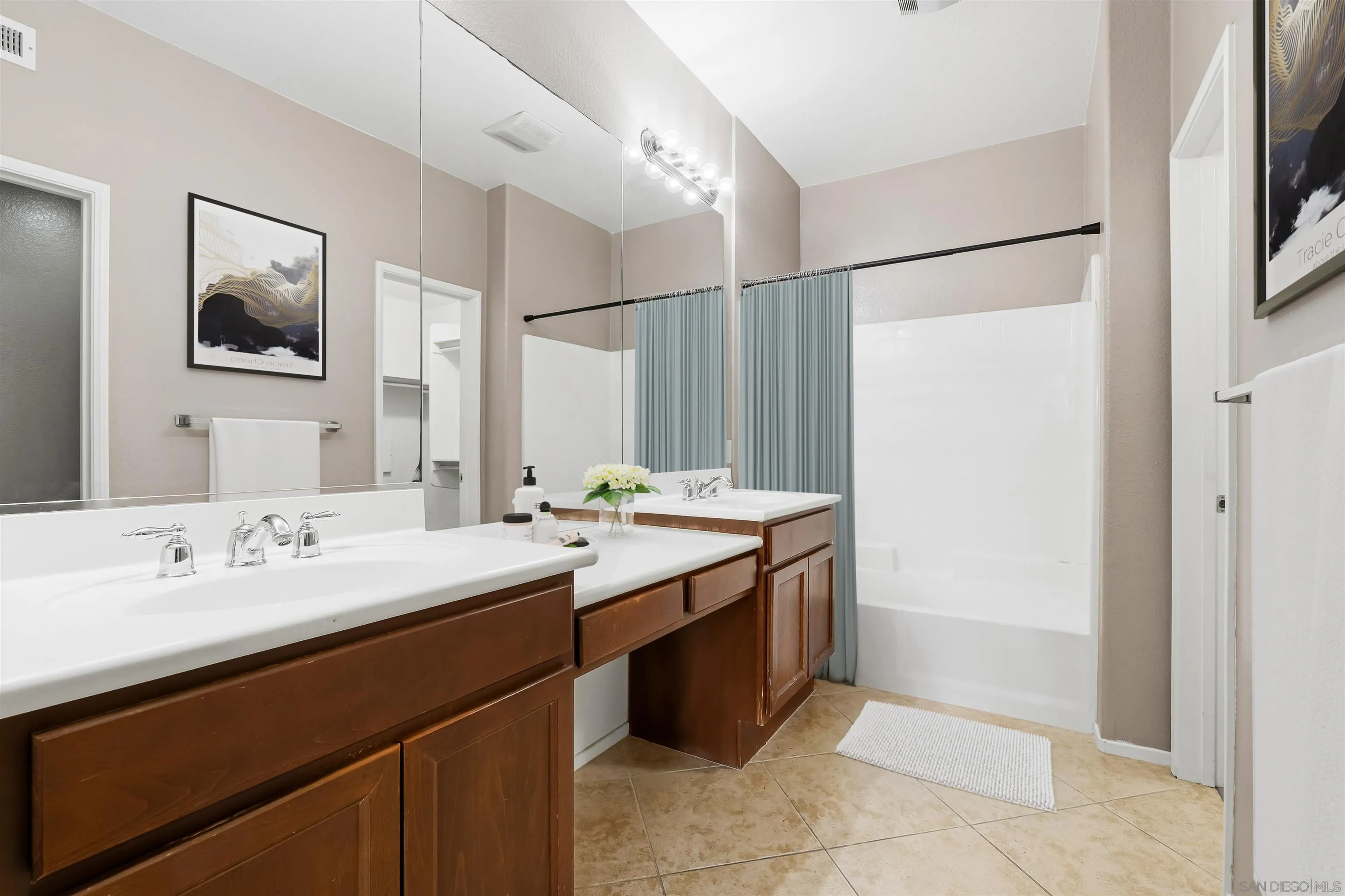 1760 E E Palomar St Unit 313