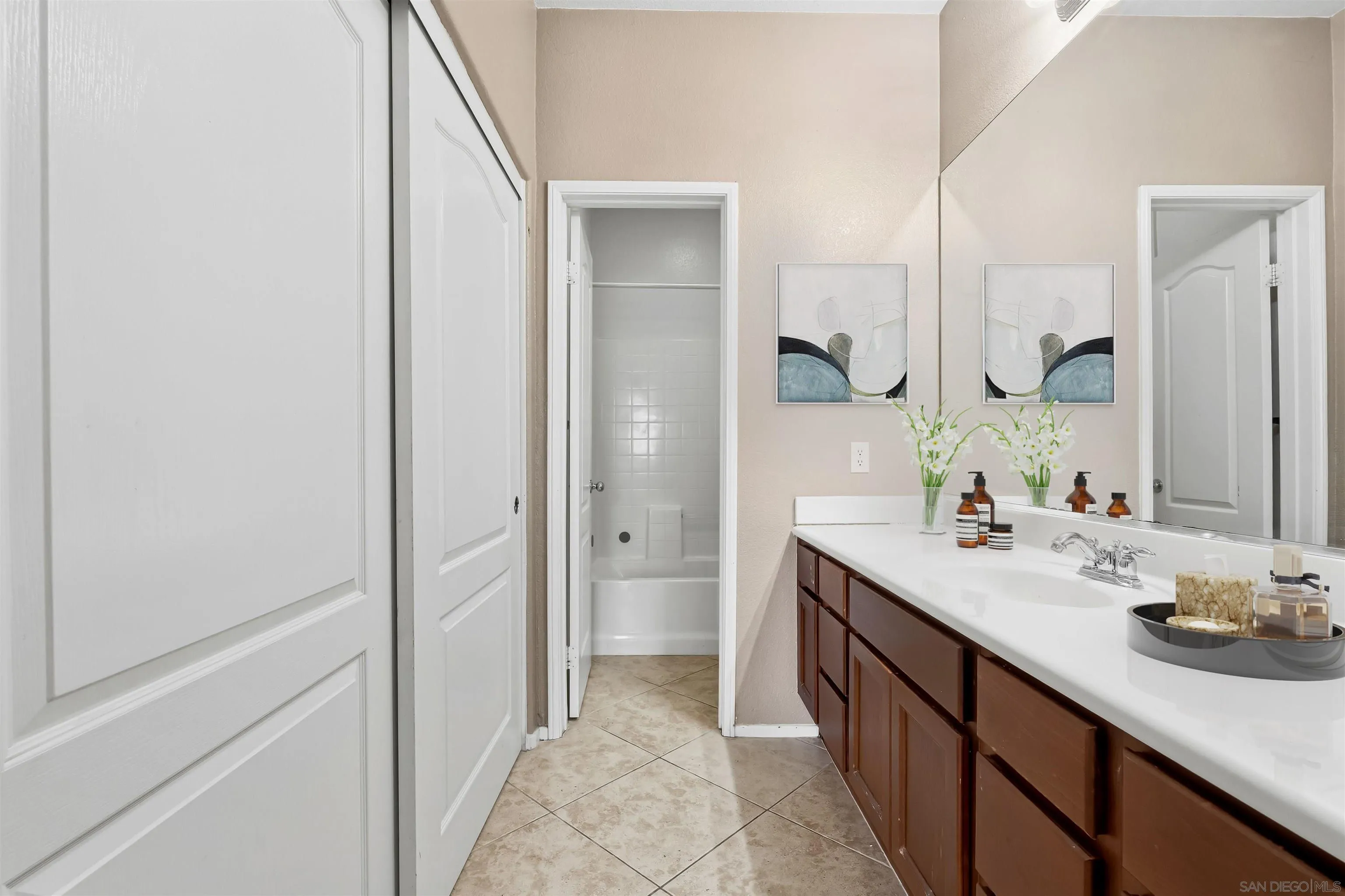 1760 E E Palomar St Unit 313