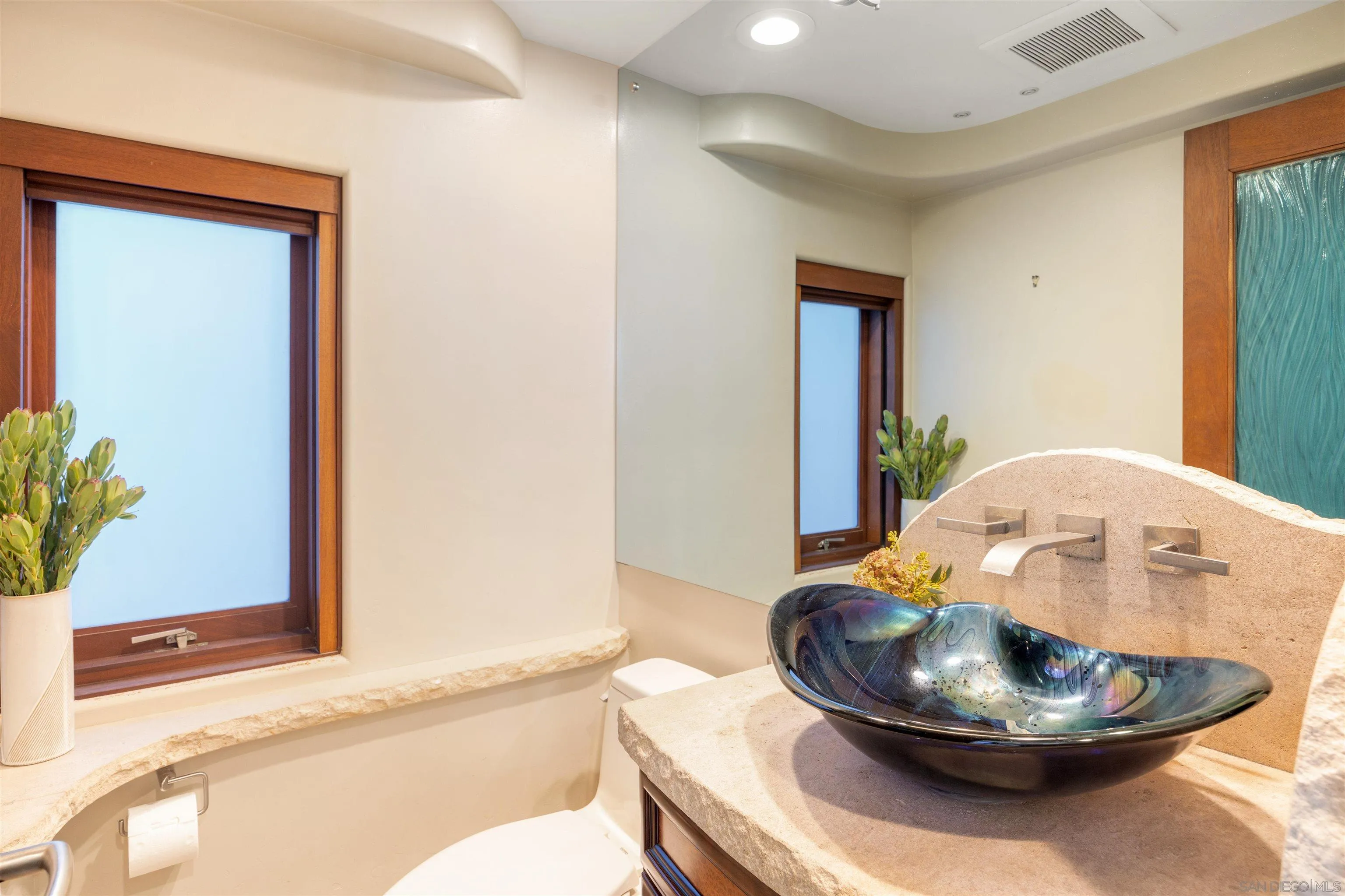 3921 Ocean Front Walk