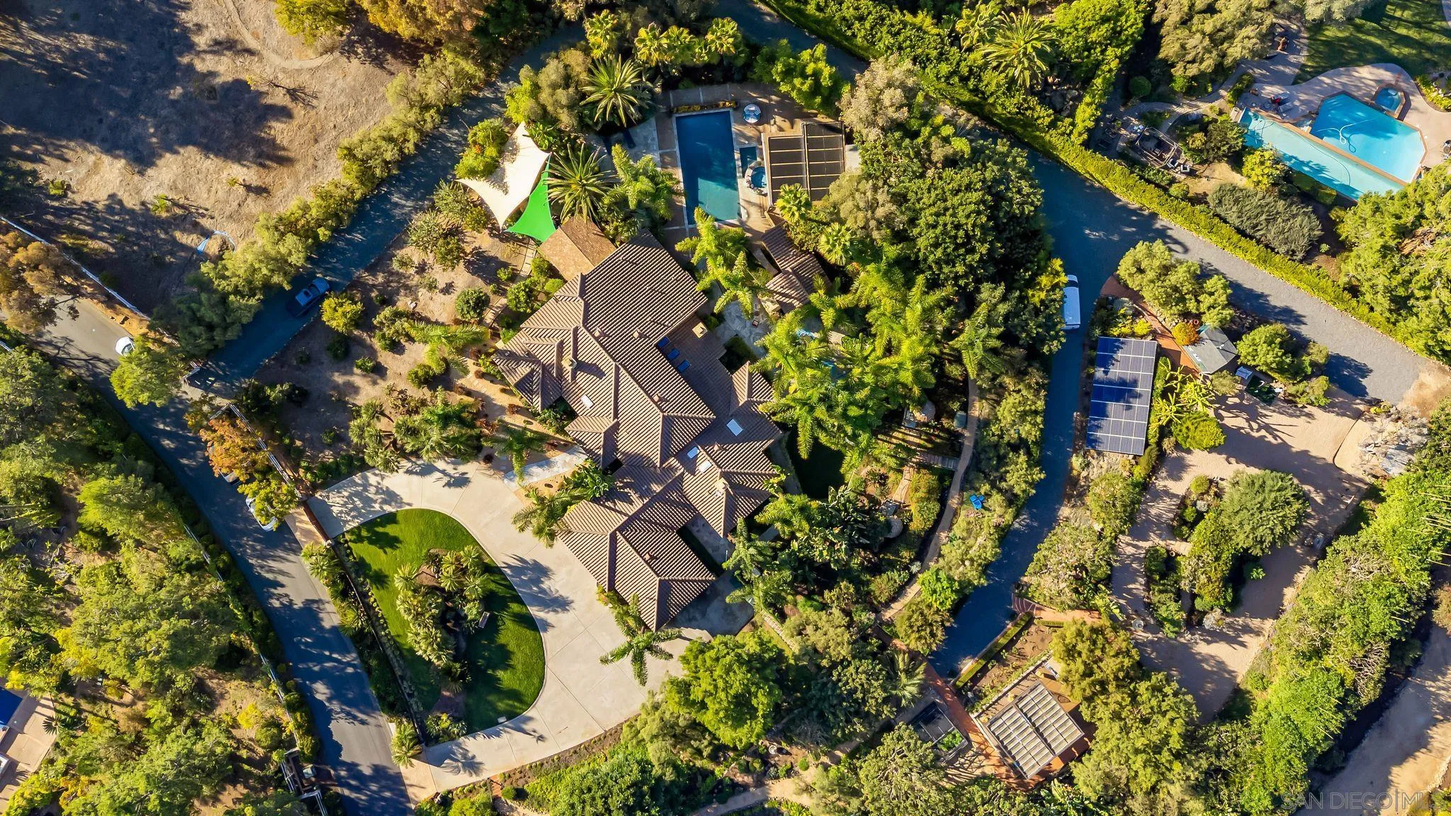 3369 Rocking Horse Cir