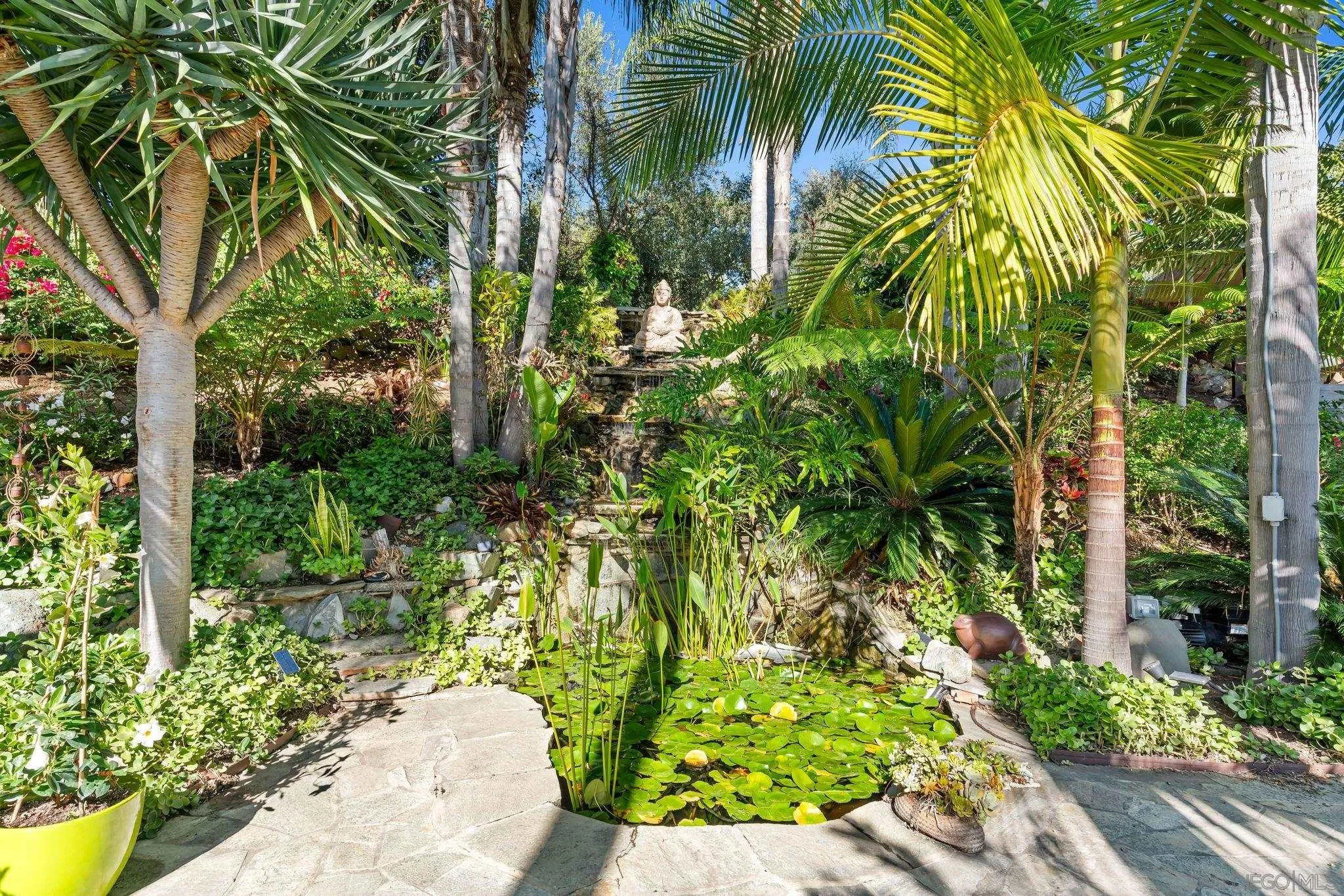 3369 Rocking Horse Cir