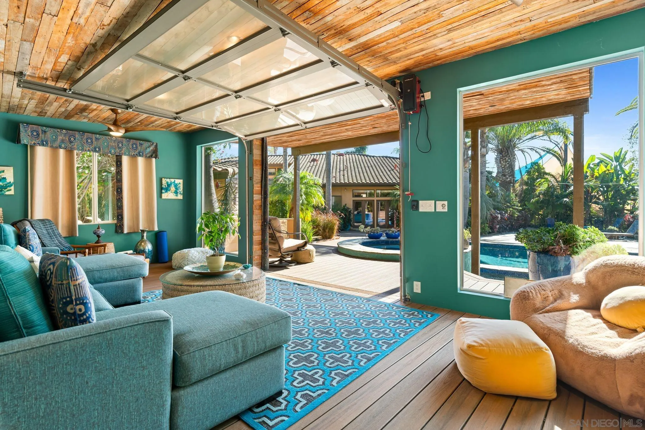 3369 Rocking Horse Cir