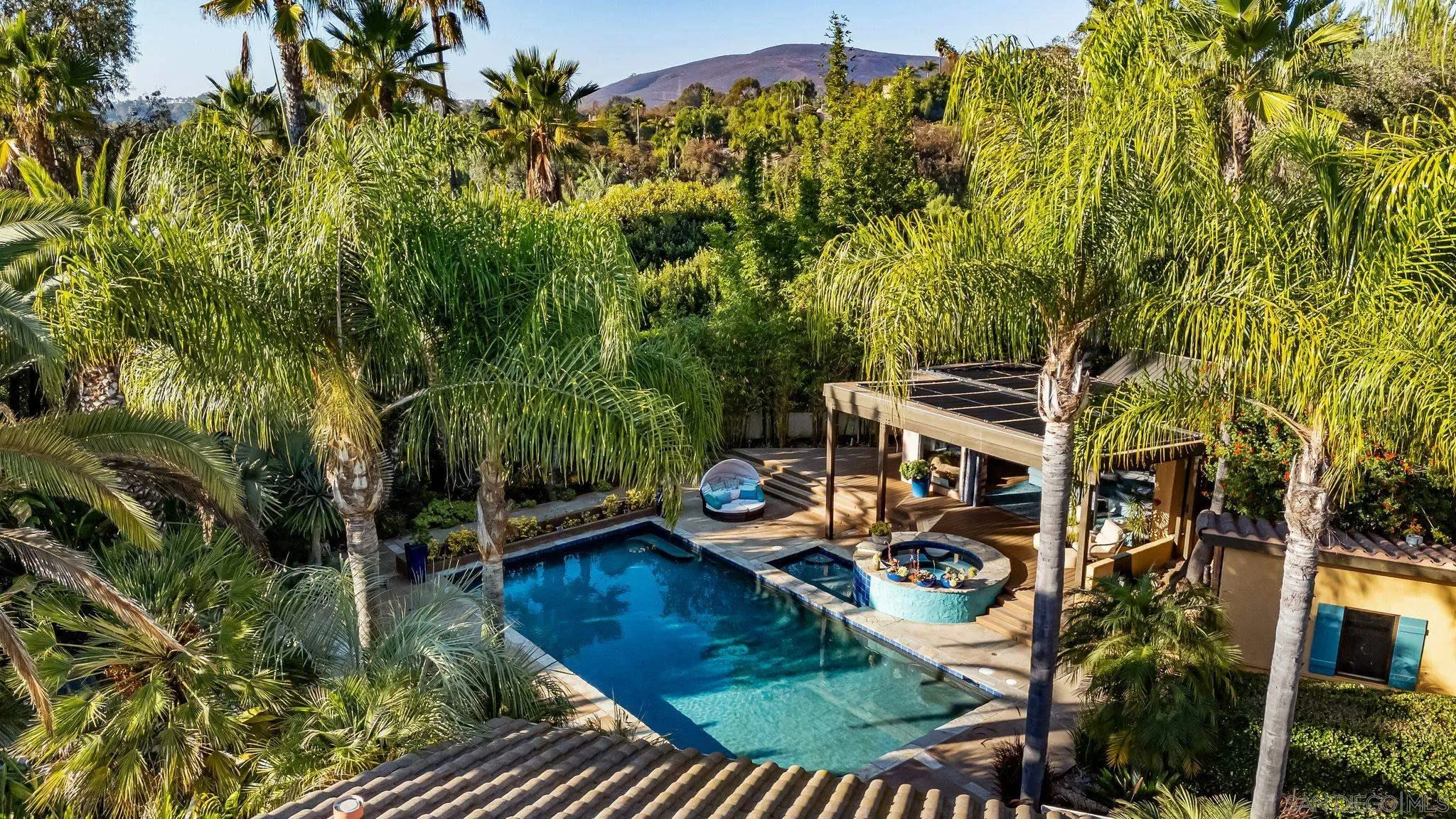 3369 Rocking Horse Cir