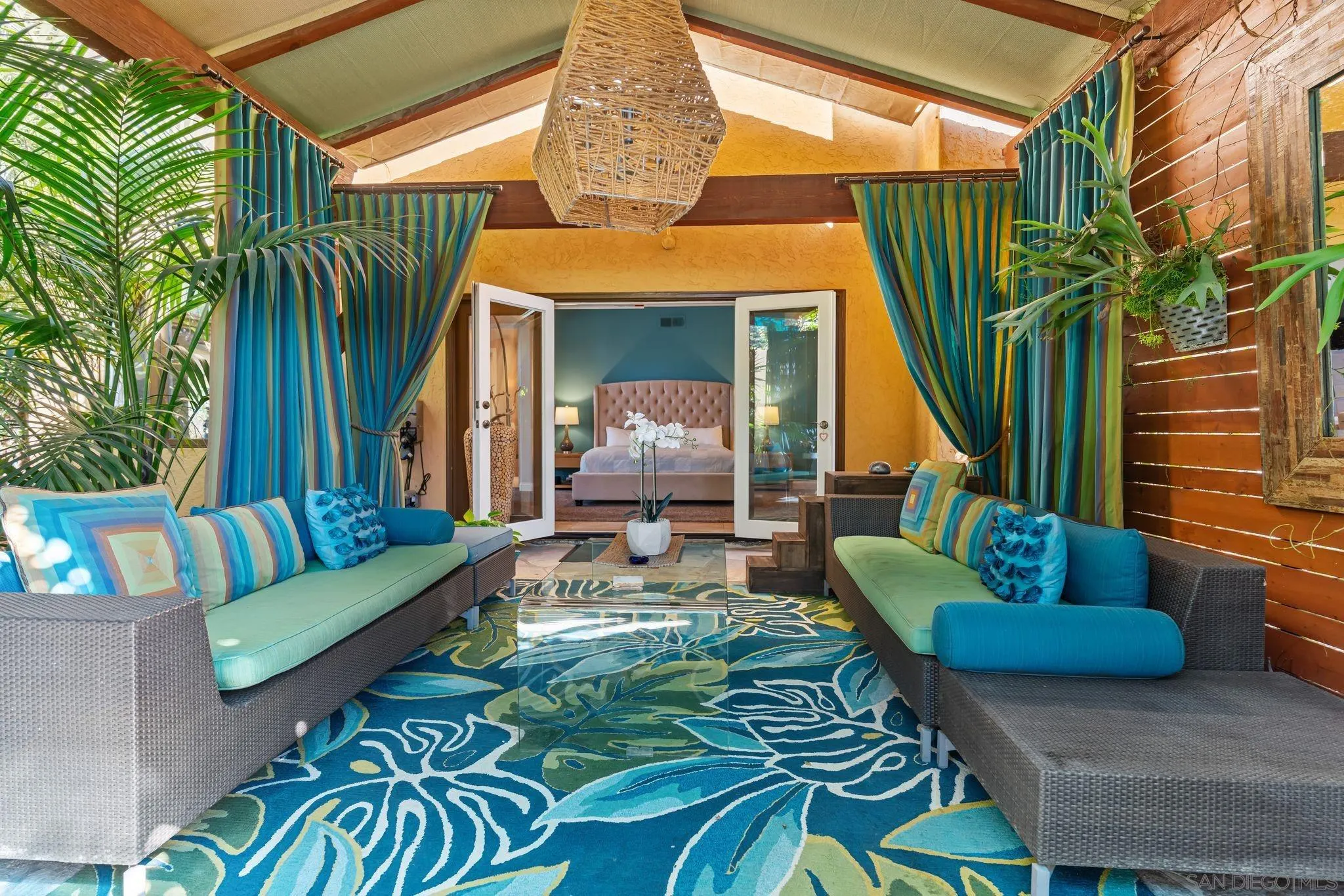 3369 Rocking Horse Cir