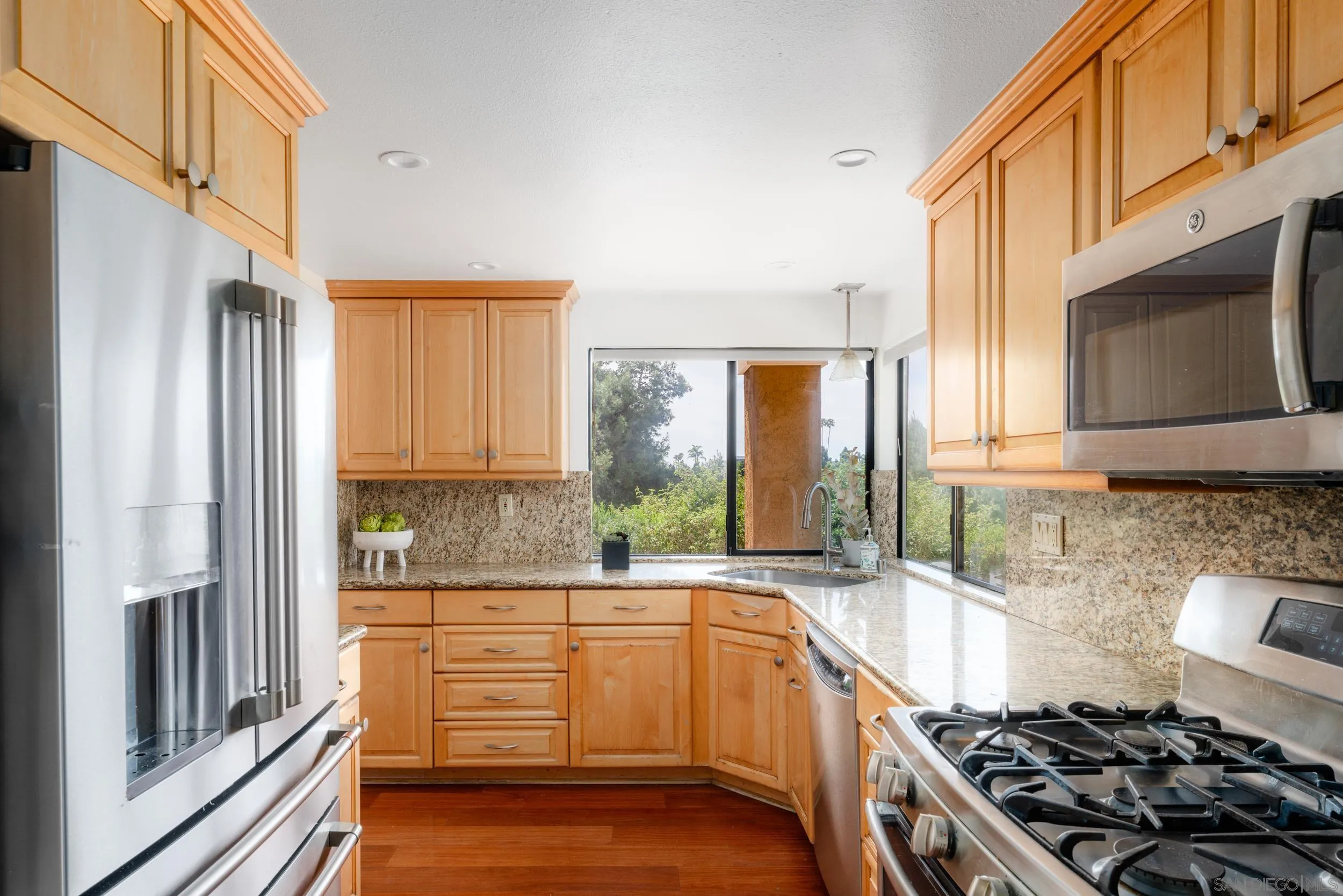 2575 Caminito Muirfield