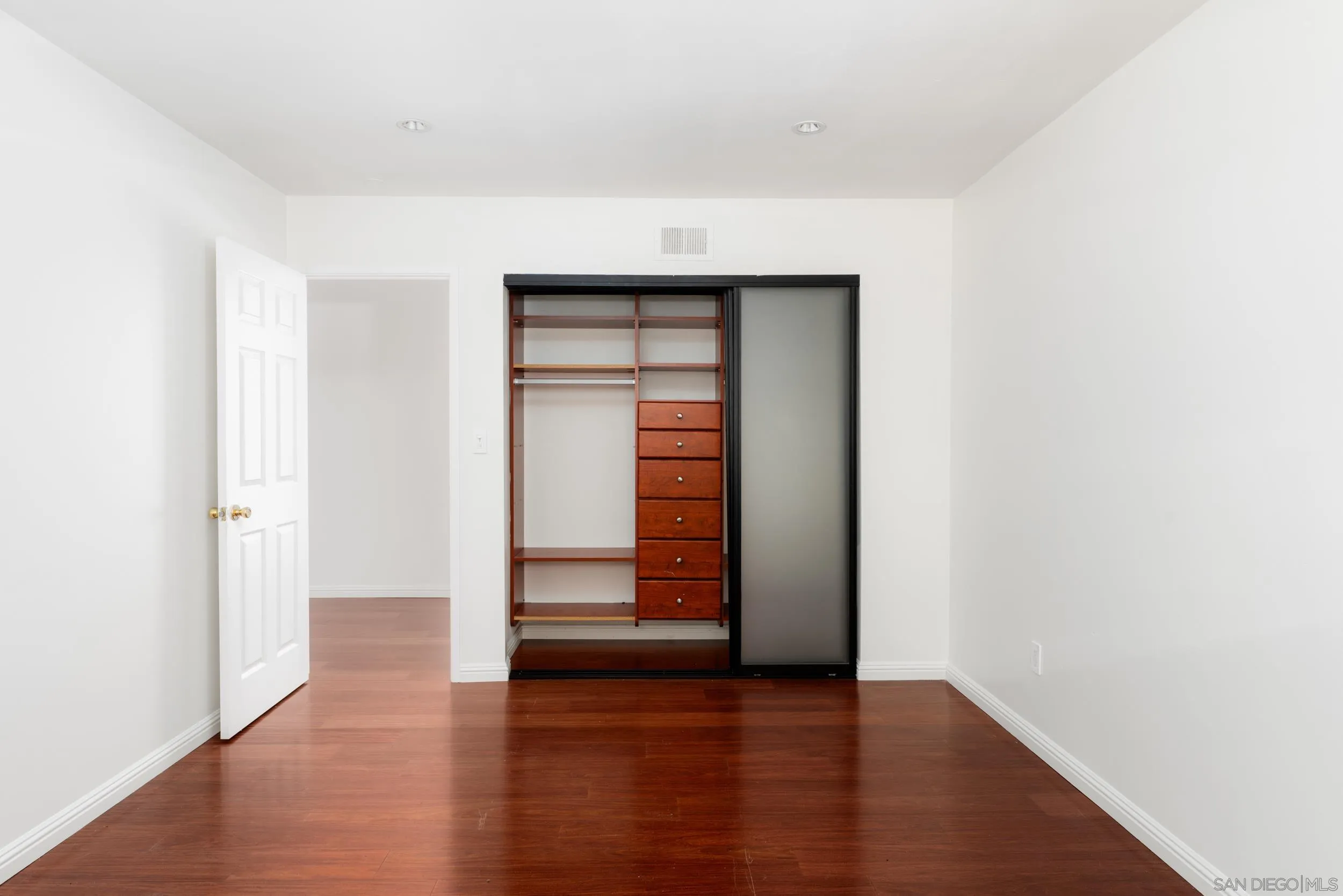 2575 Caminito Muirfield