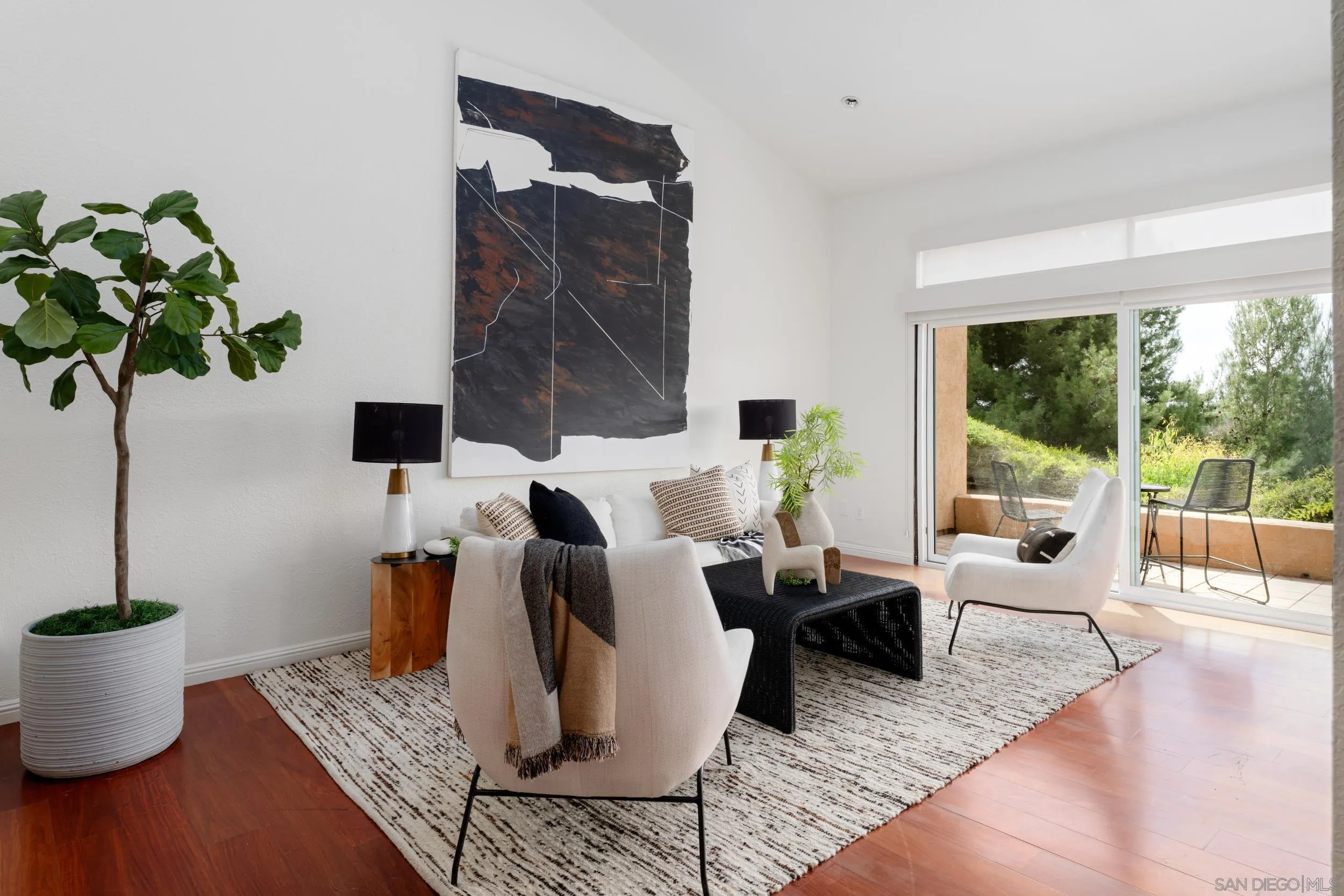 2575 Caminito Muirfield