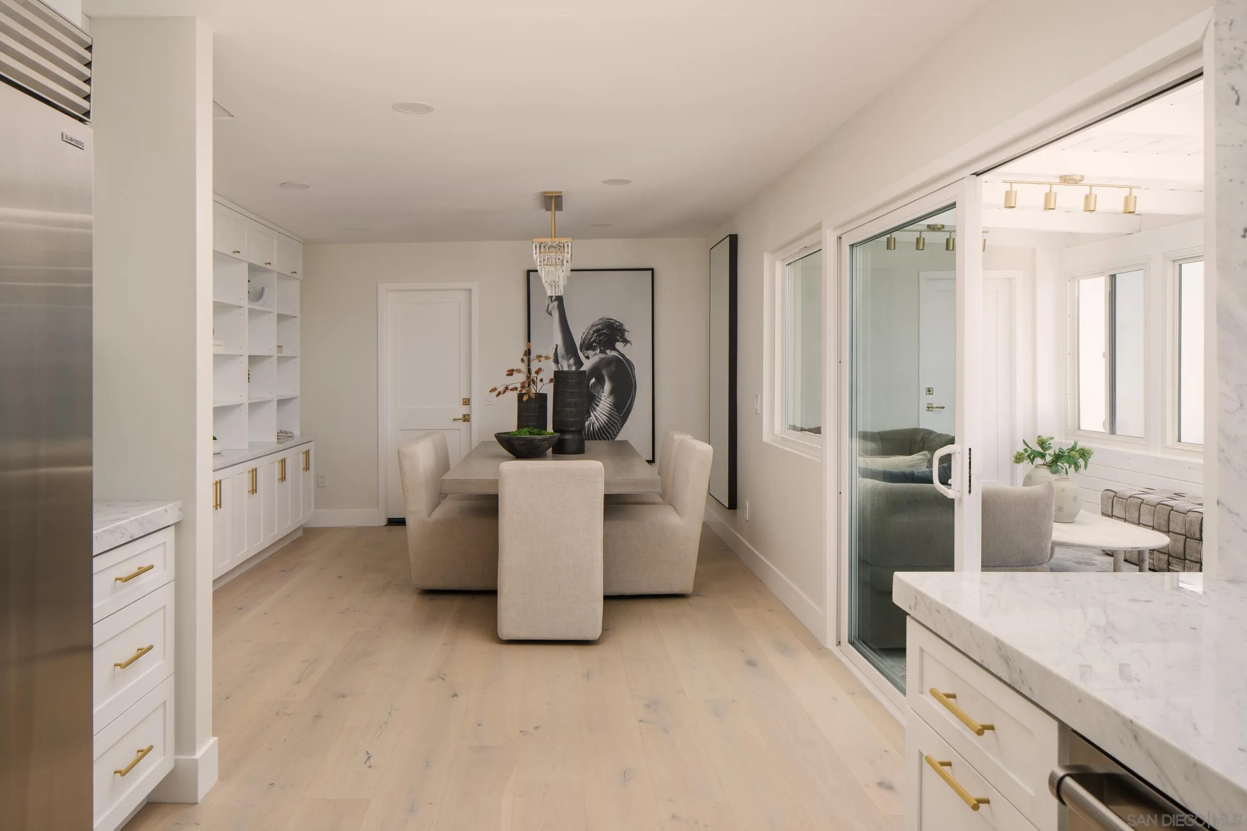 2206 Place Monaco