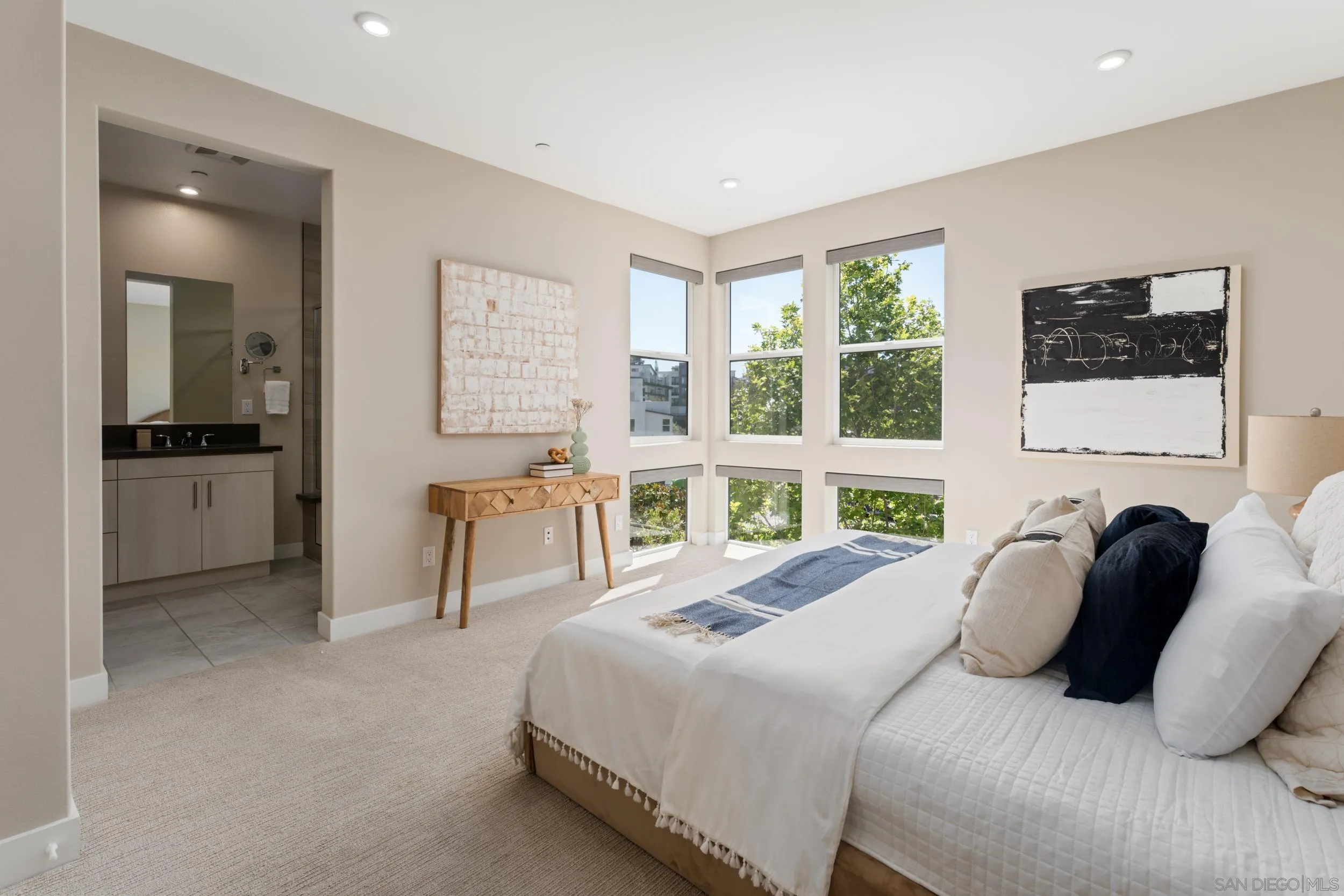 2804 Avella Circle