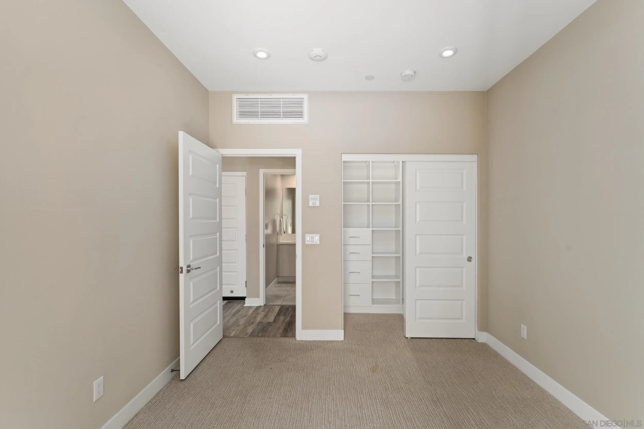 2804 Avella Circle