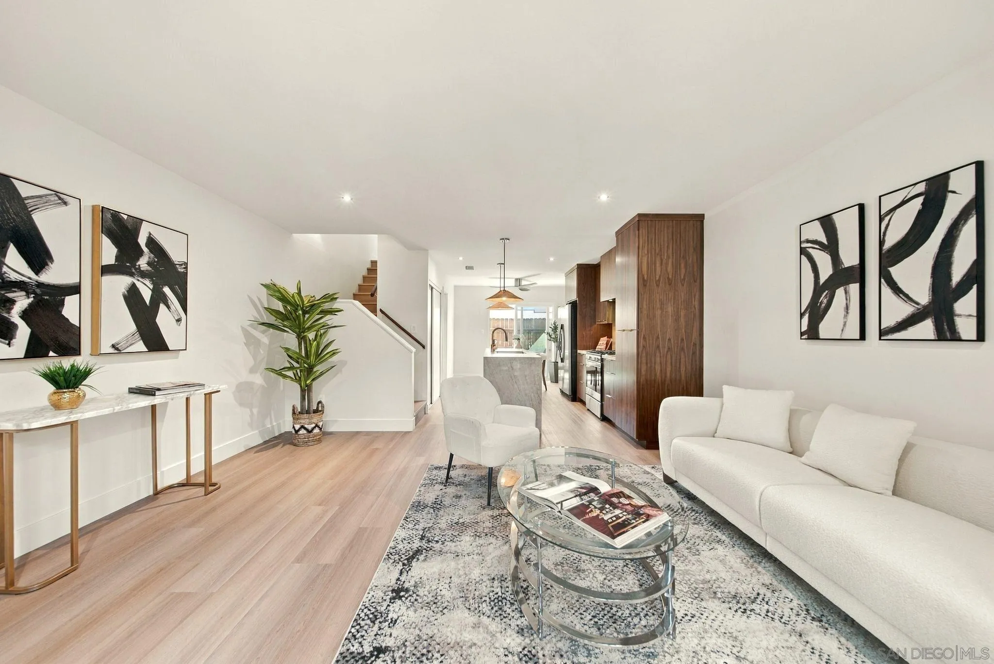 435 Woodlawn Ave Unit D