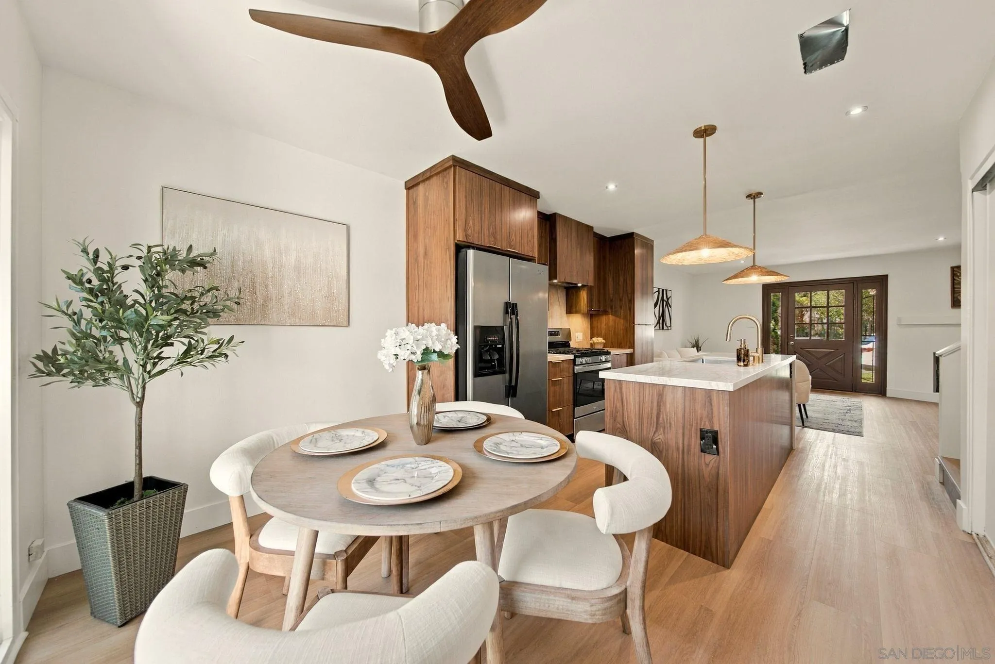 435 Woodlawn Ave Unit D