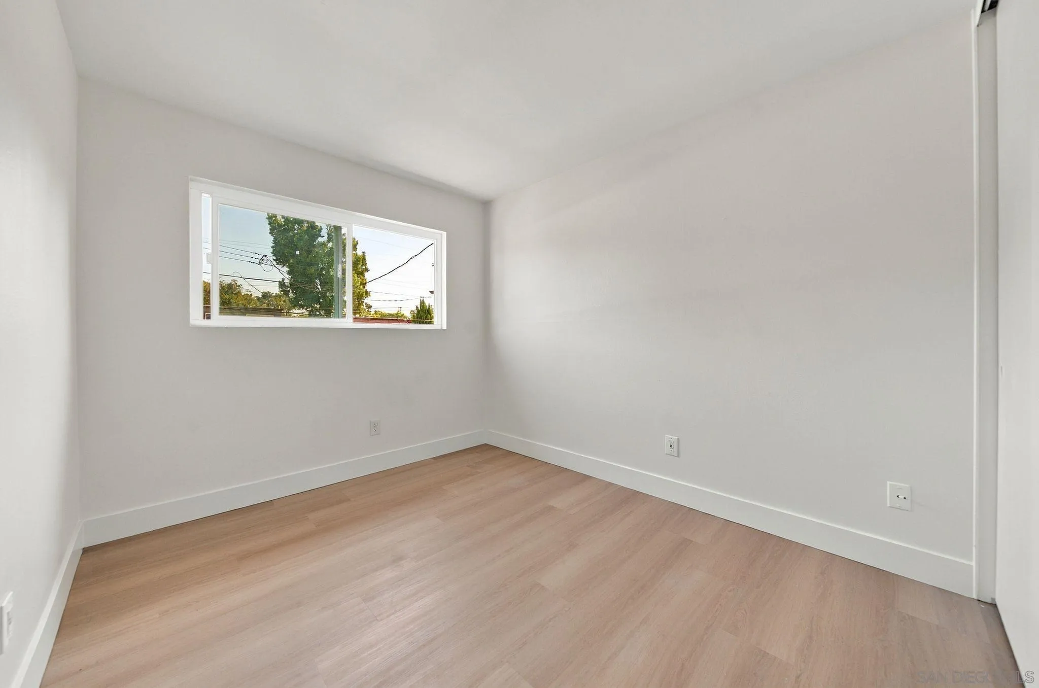 435 Woodlawn Ave Unit D