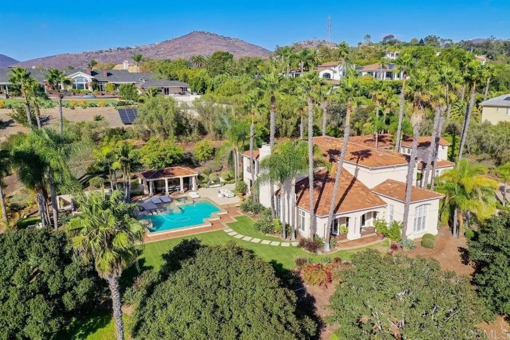 7345 Vista Rancho Ct