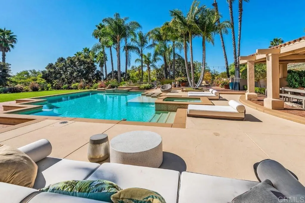 7345 Vista Rancho Ct