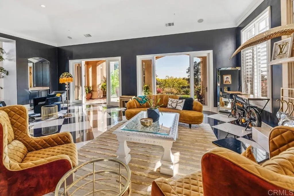 7345 Vista Rancho Ct