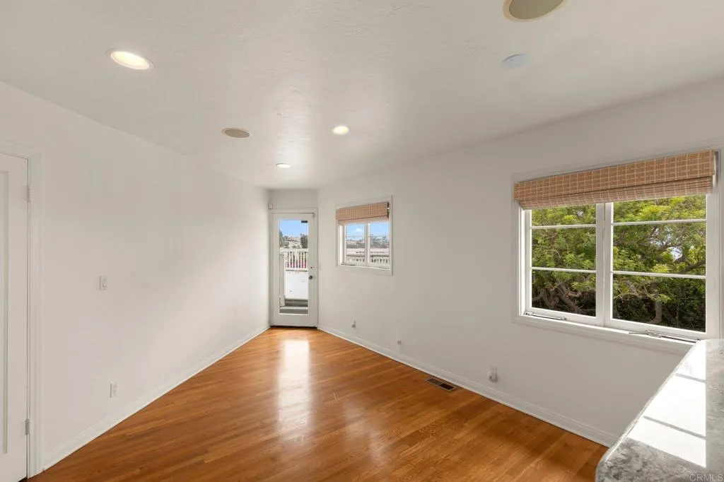 7851 Hillside Drive