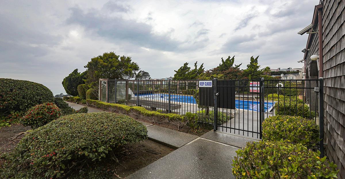 270 Beachview Avenue 14