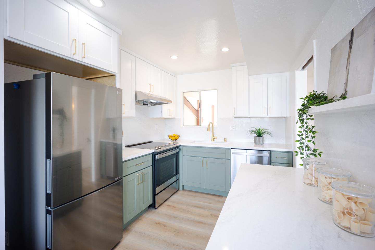 128 Saint Michaels Court