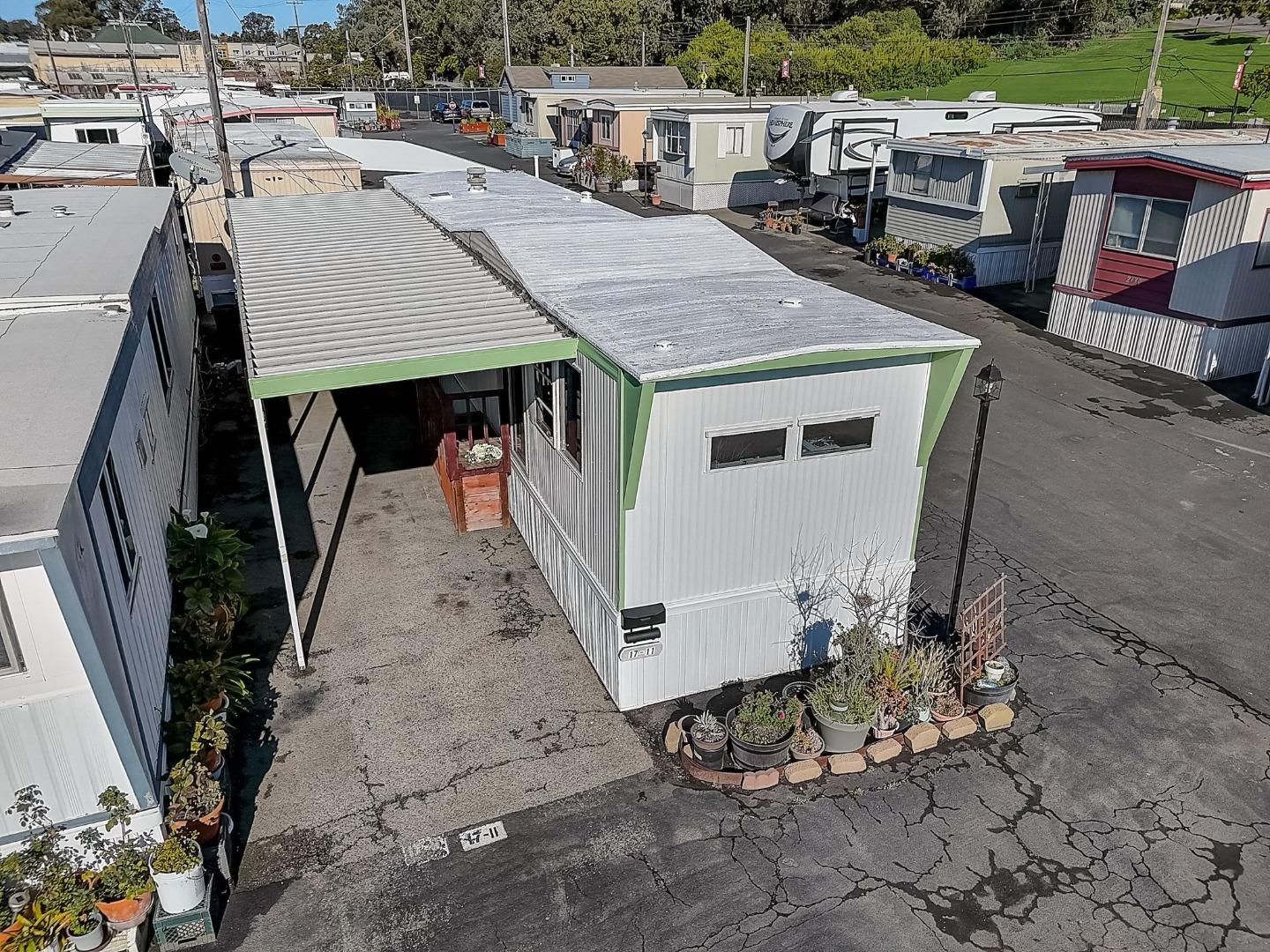 1700 El Camino Real Unit: 17-11