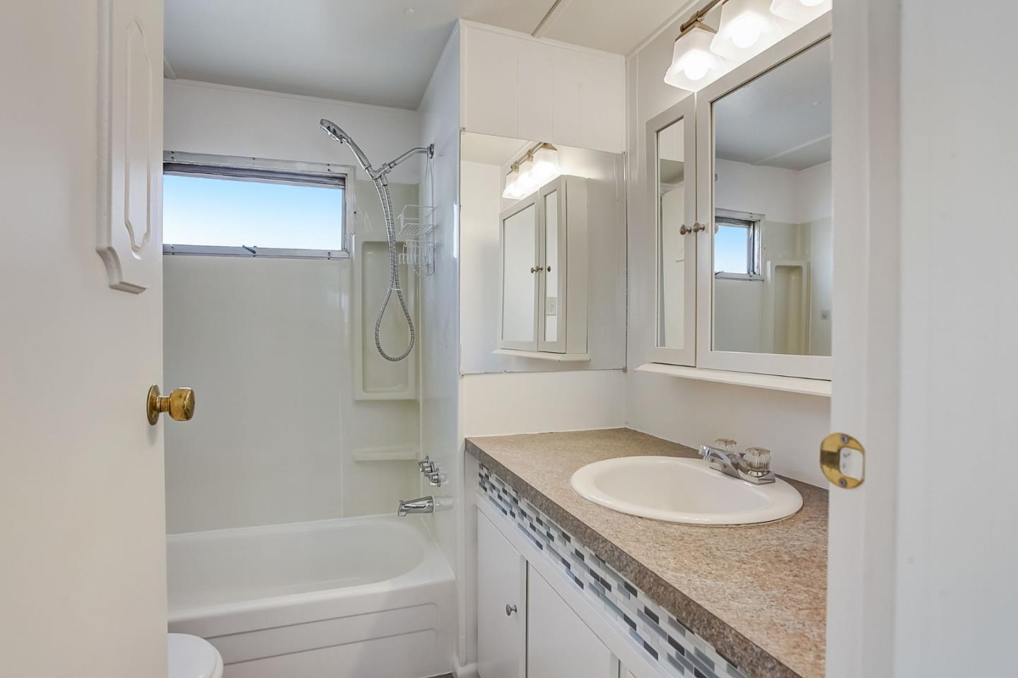 1700 El Camino Real Unit: 17-11