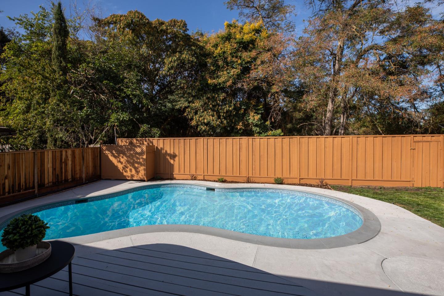 3935 Wellington Square