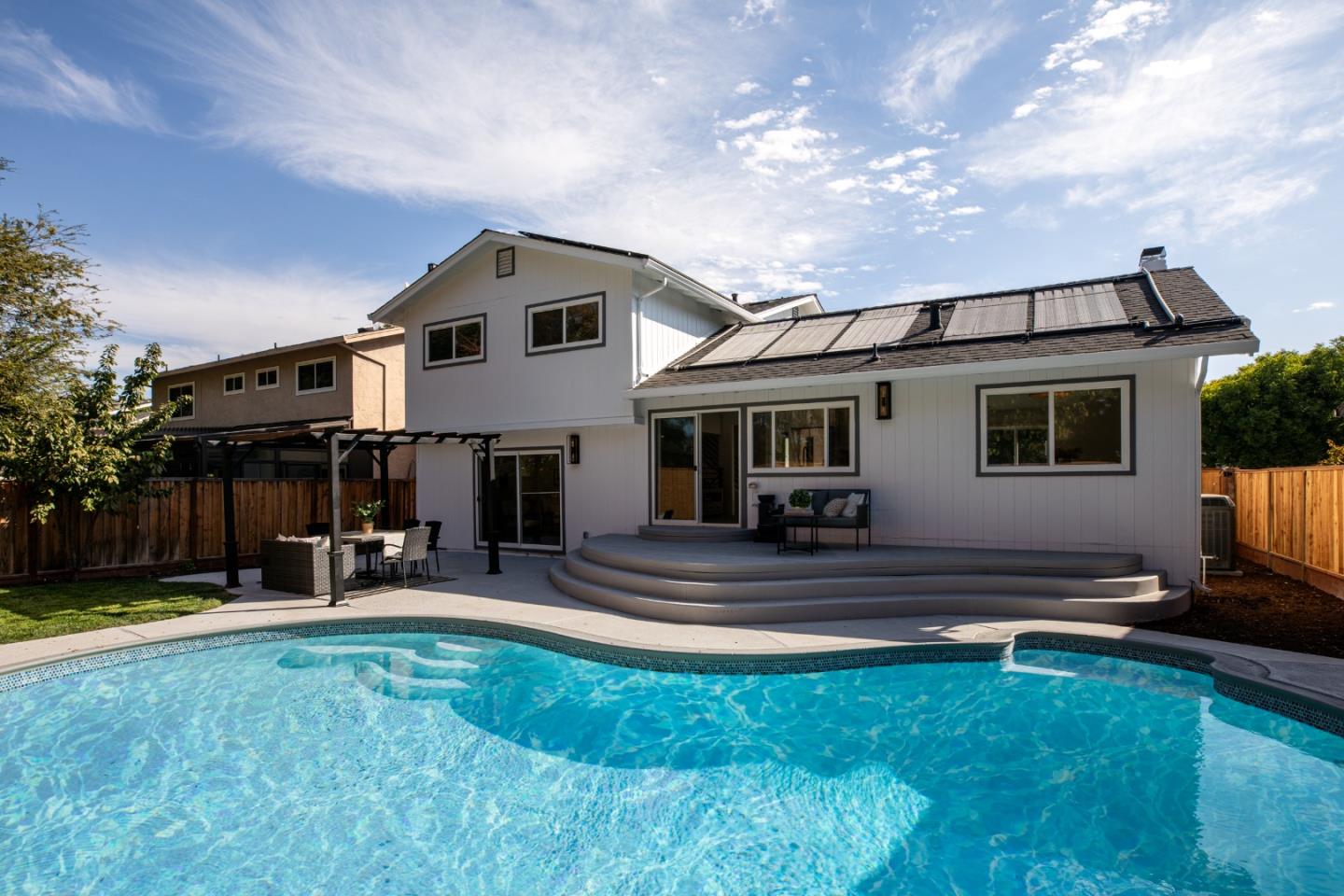 3935 Wellington Square