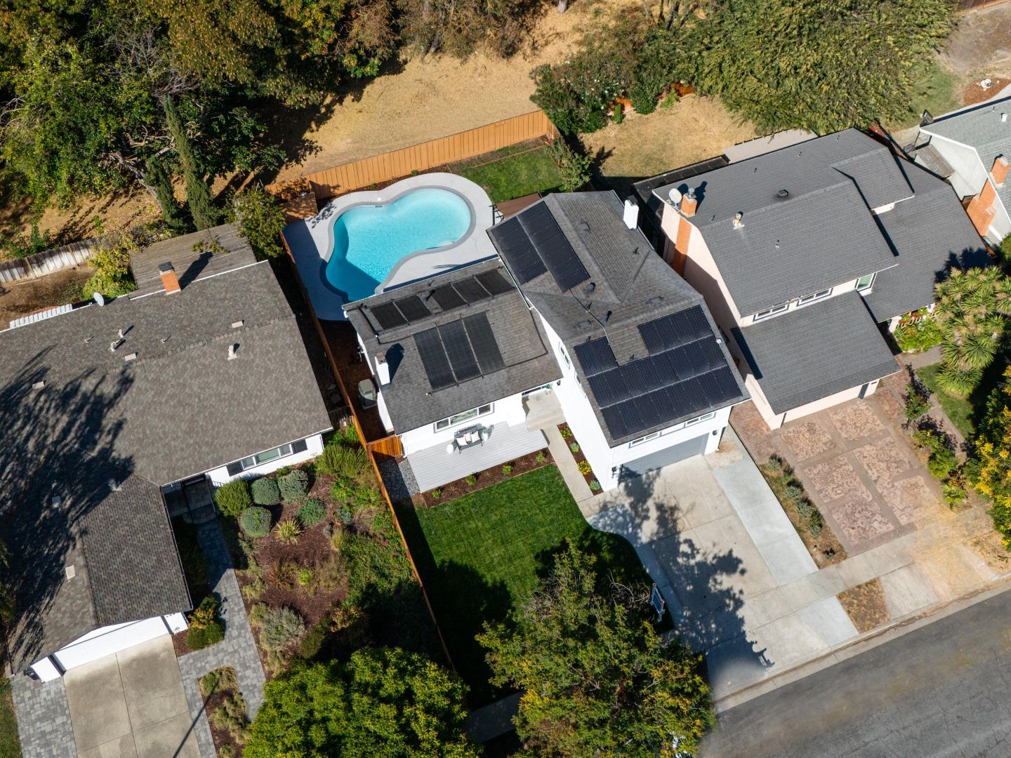 3935 Wellington Square