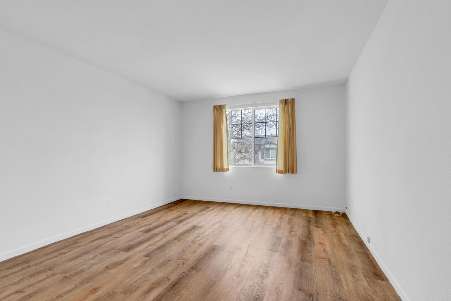 2527 Cambridge Drive