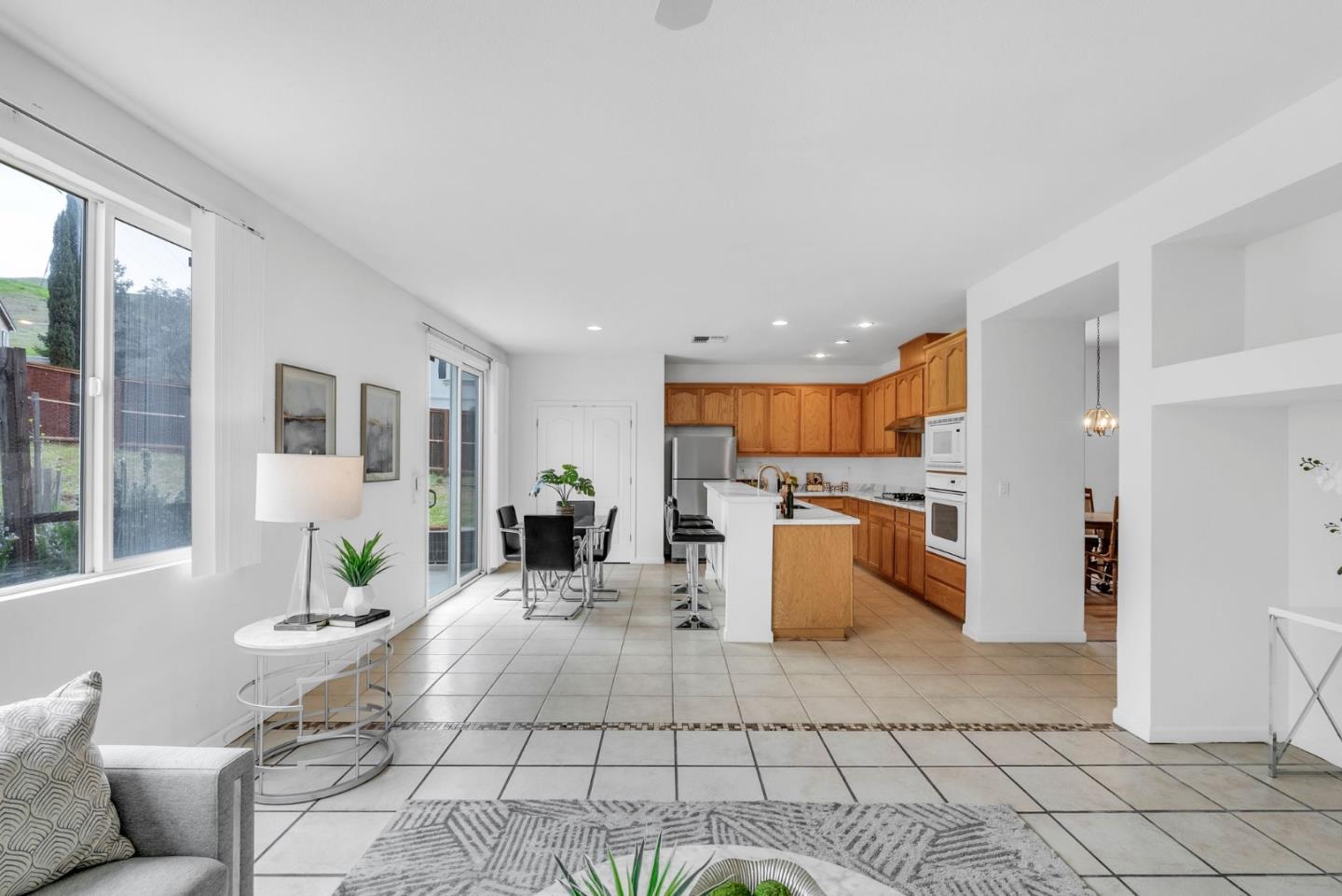 2527 Cambridge Drive