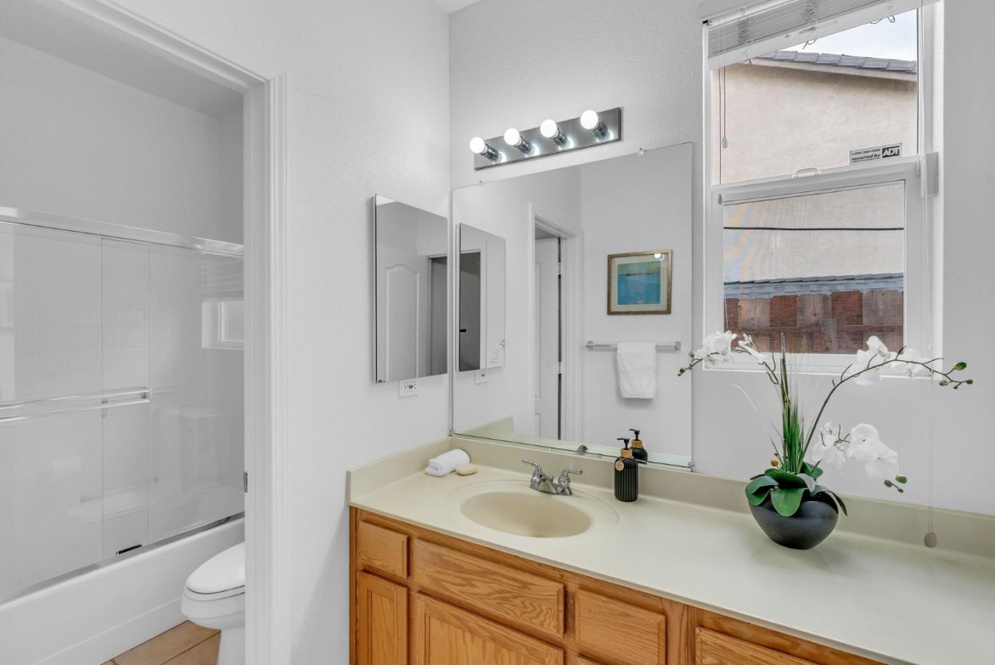 2527 Cambridge Drive