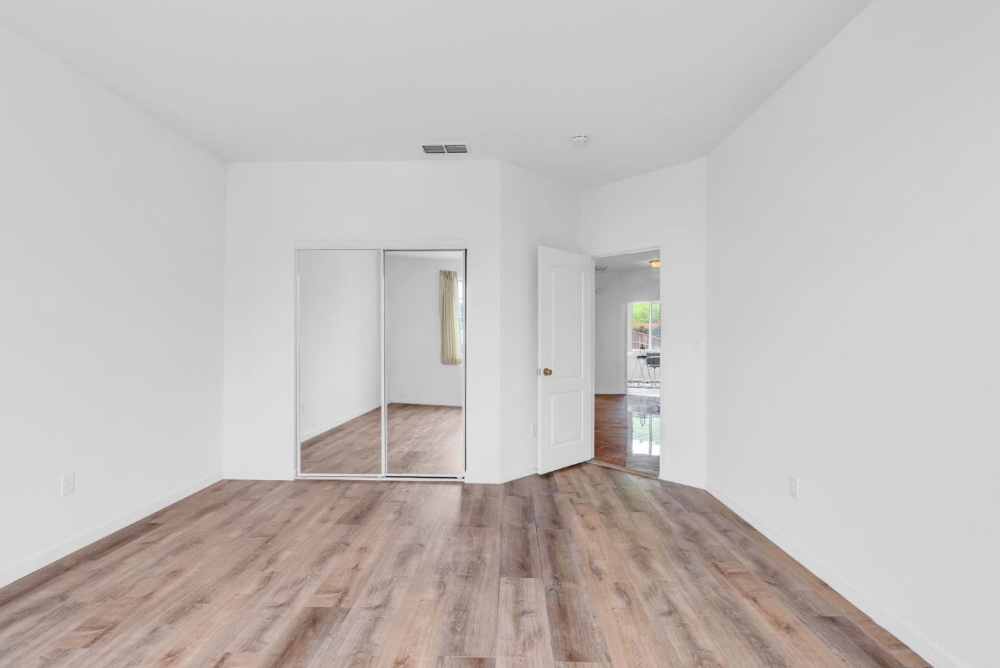 2527 Cambridge Drive