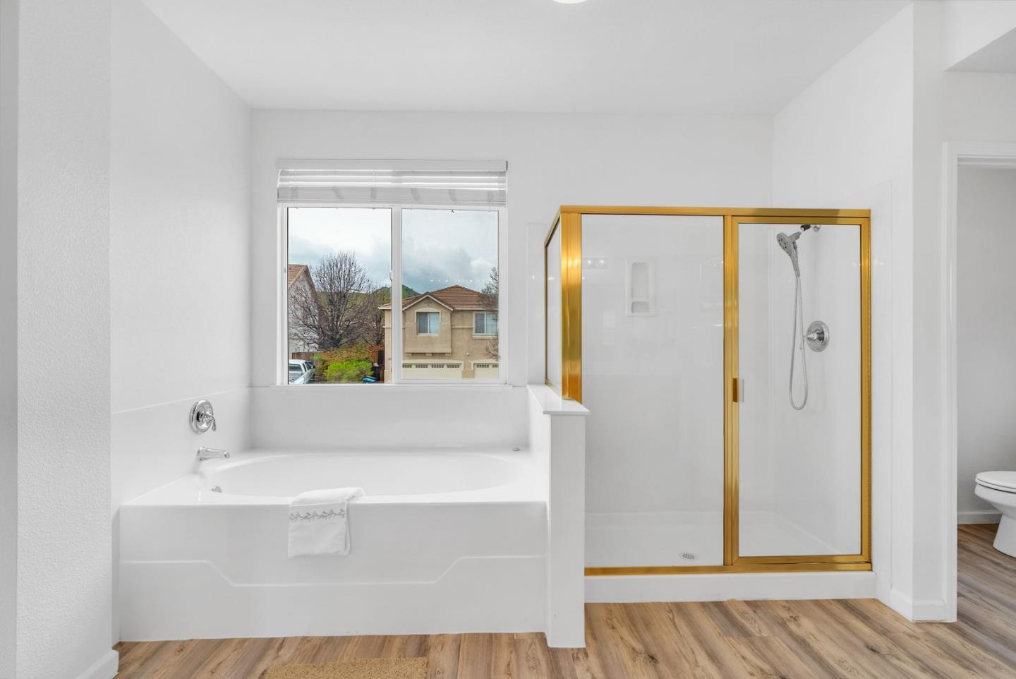 2527 Cambridge Drive