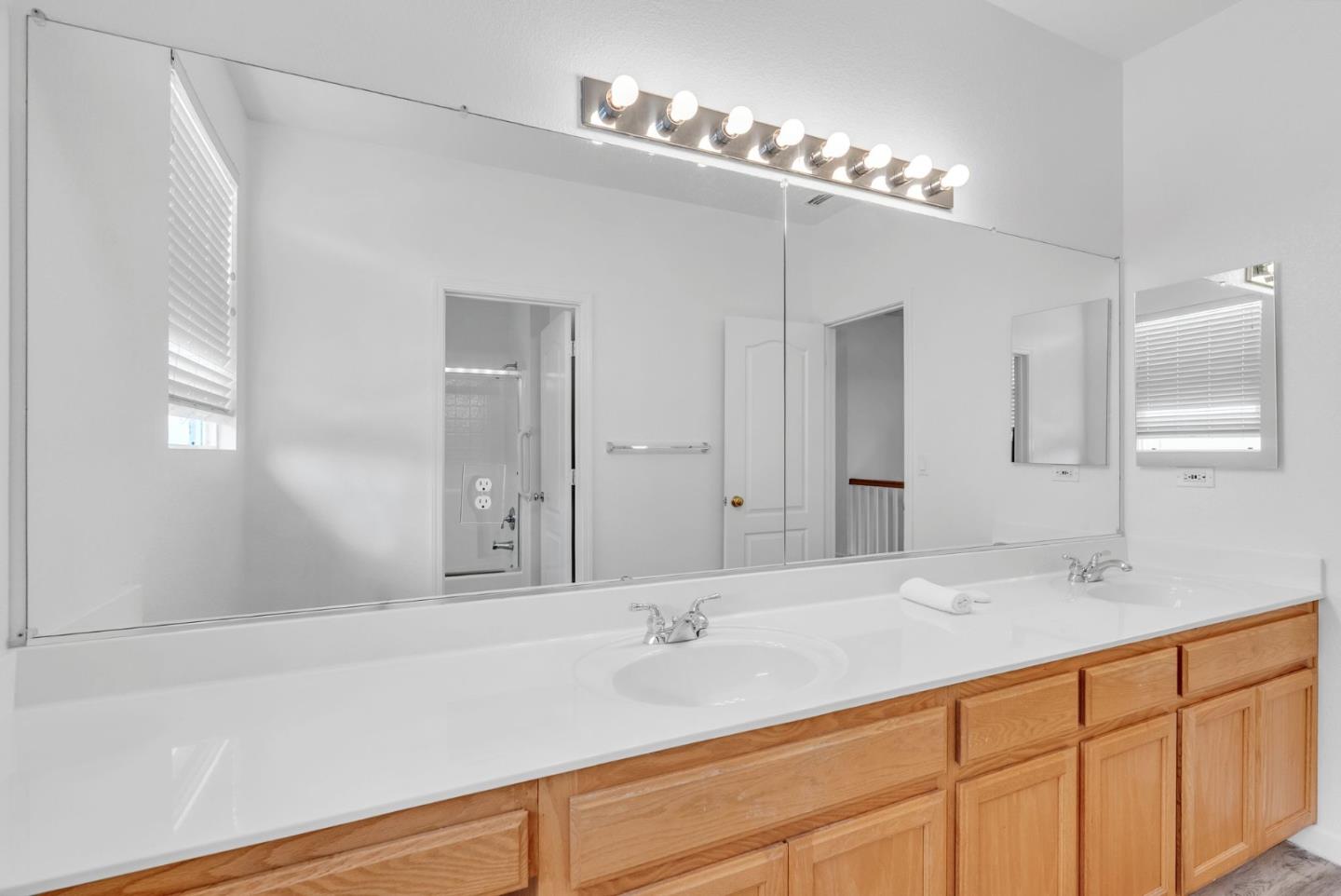 2527 Cambridge Drive