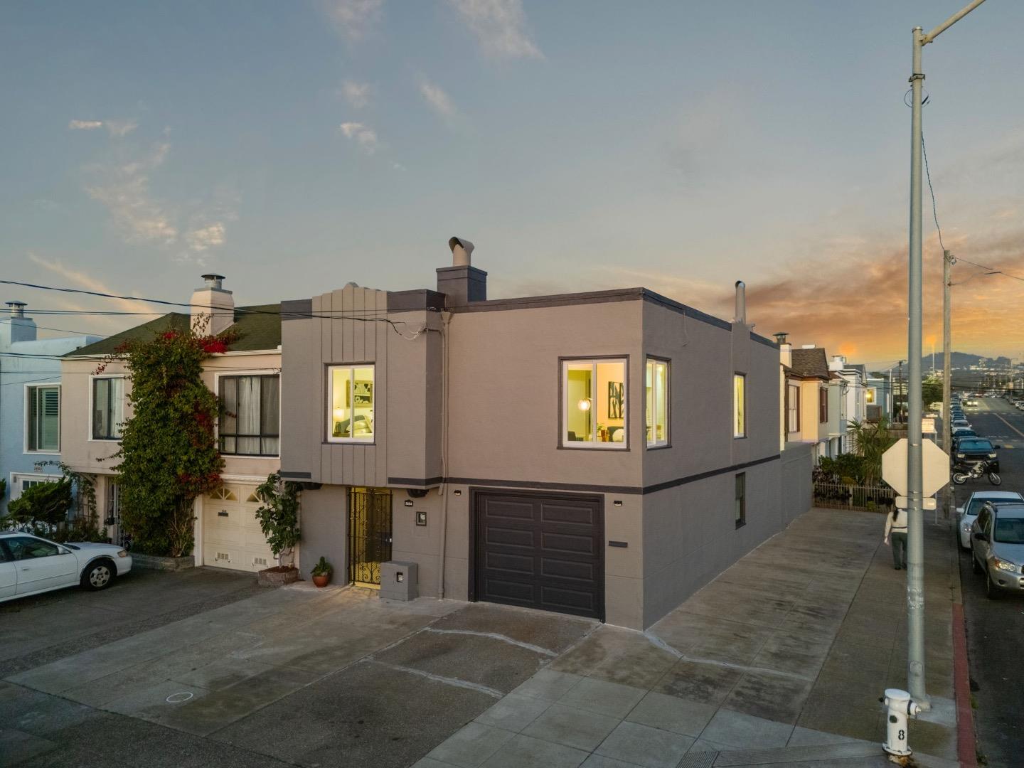 2694 43rd Avenue
