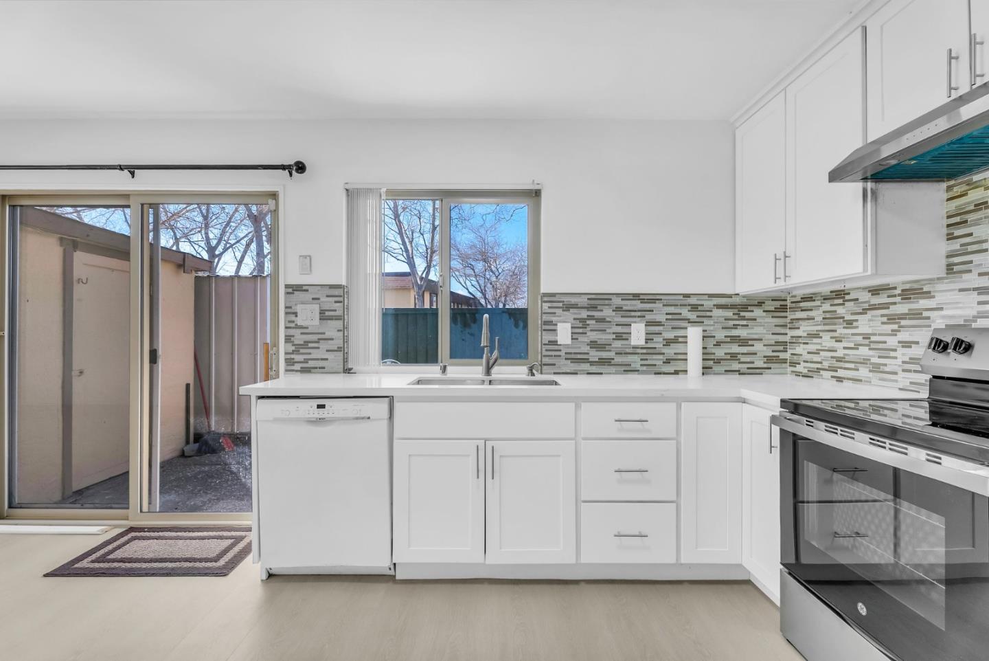 27836 Hummingbird Court