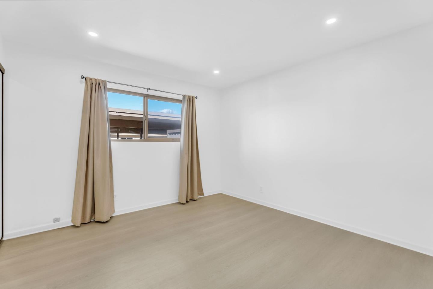 27836 Hummingbird Court